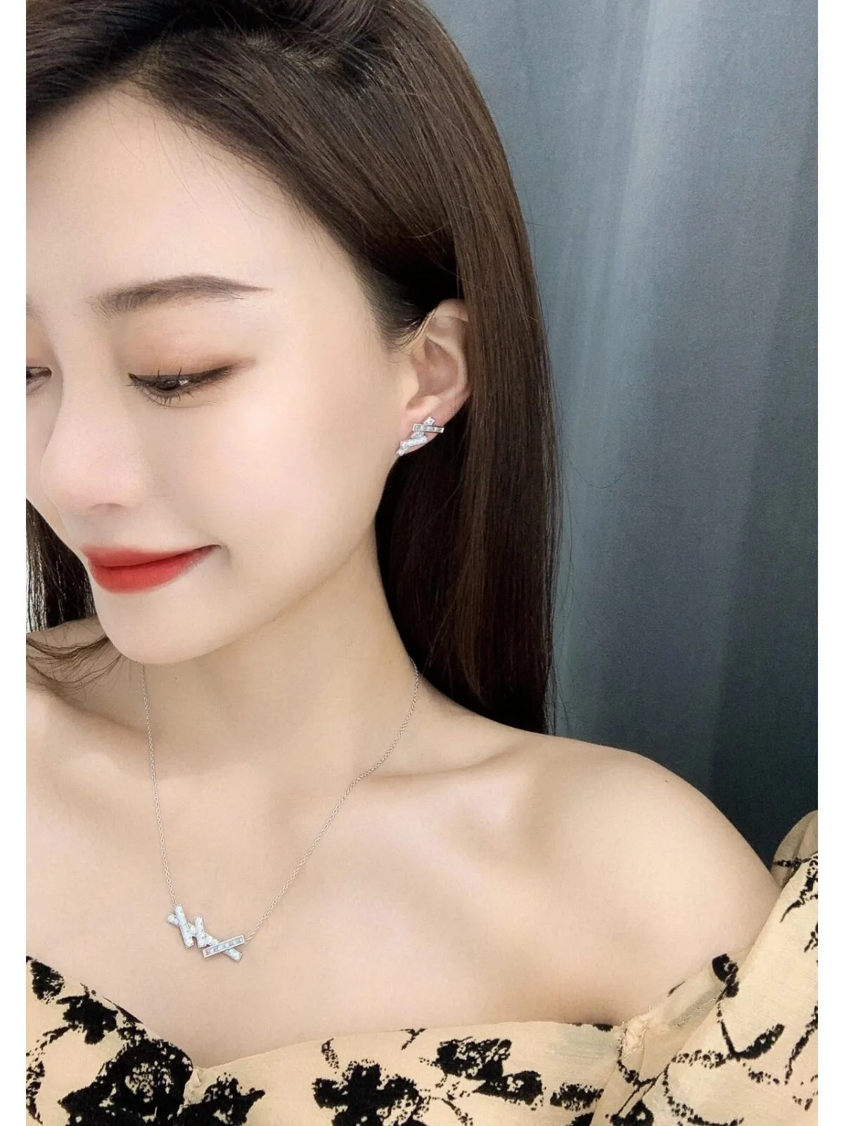 Graff Necklace Breathable 7149