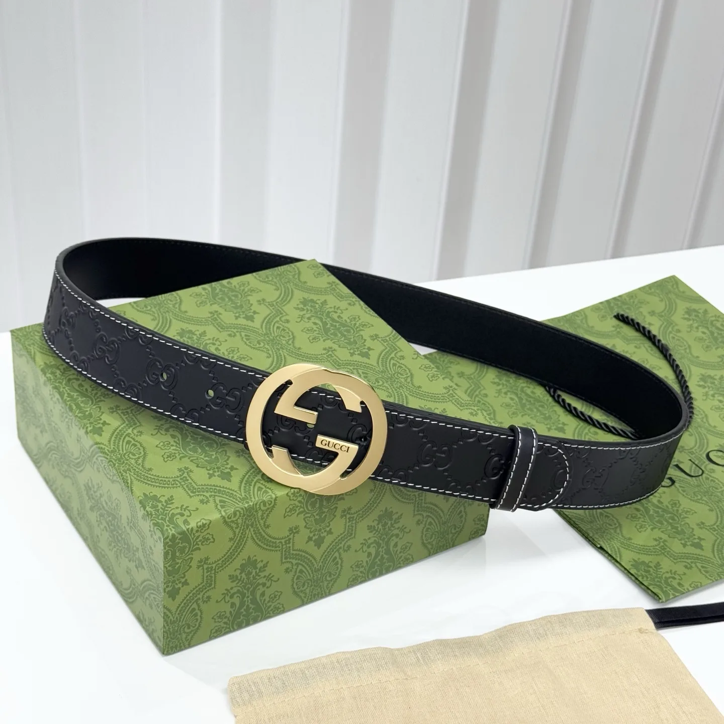 Gucci Formal Wear Vibrant 2779