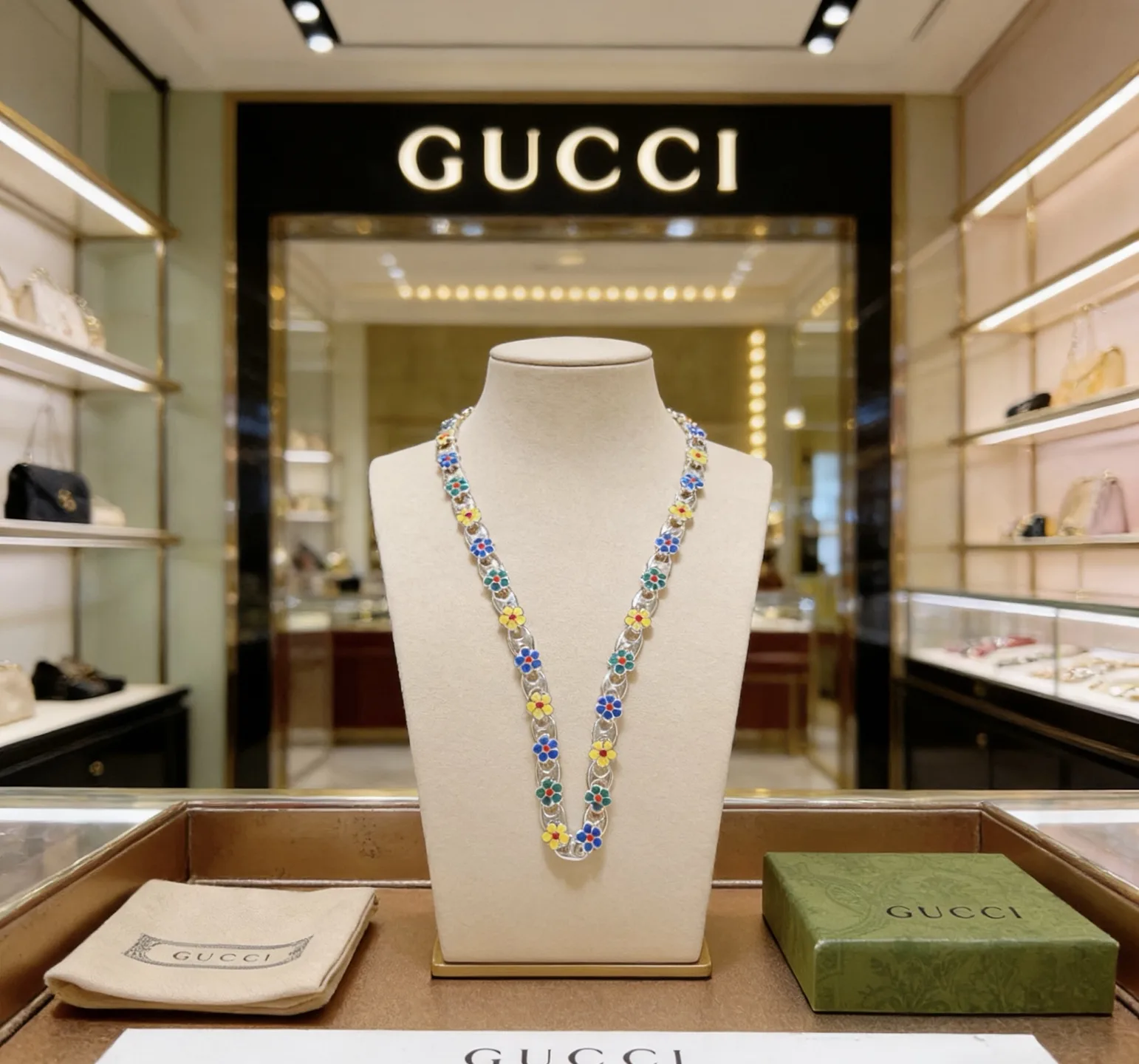 Sporty Gucci Necklace 2544