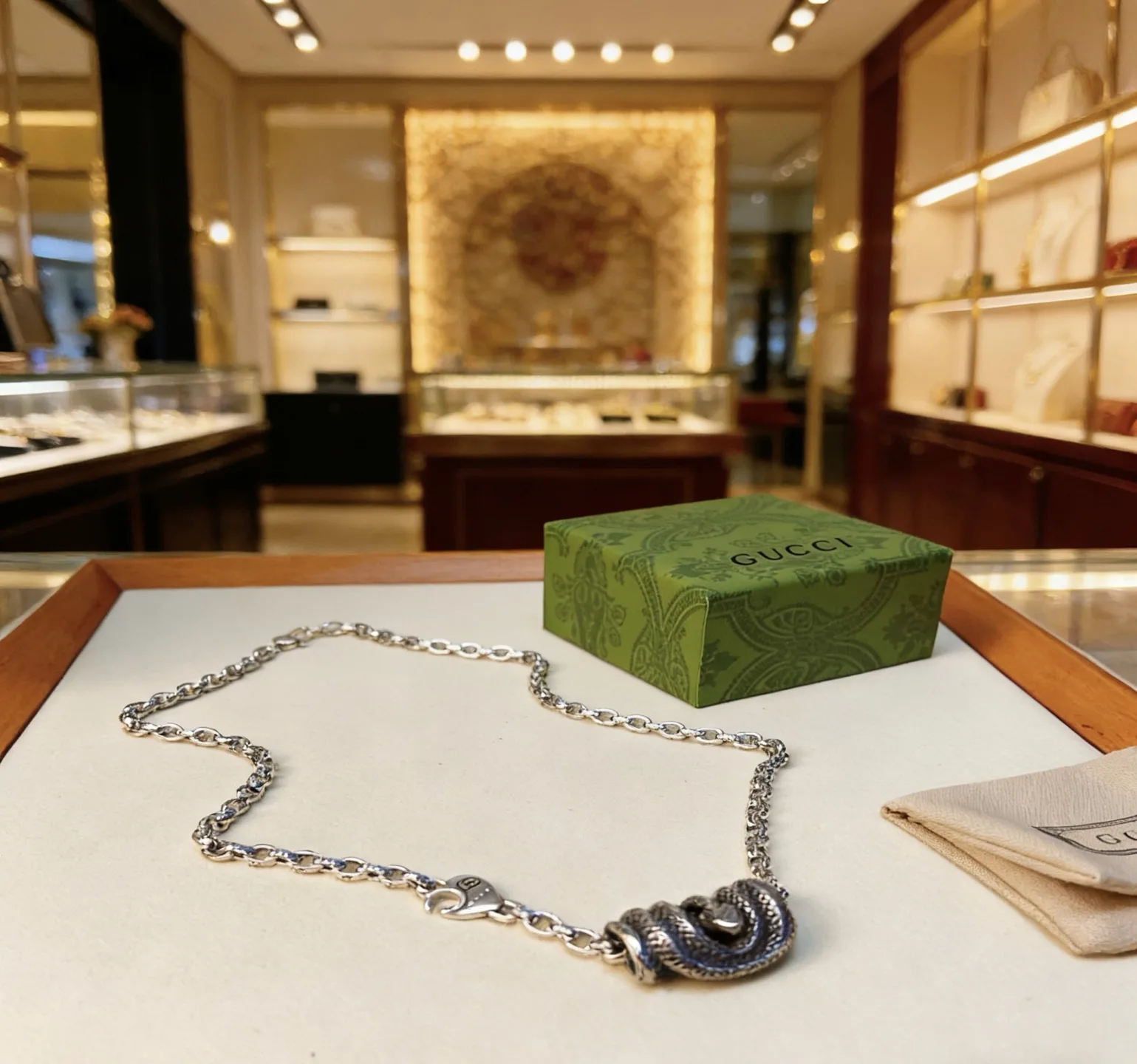 OdorResistant Gucci Necklace 2550