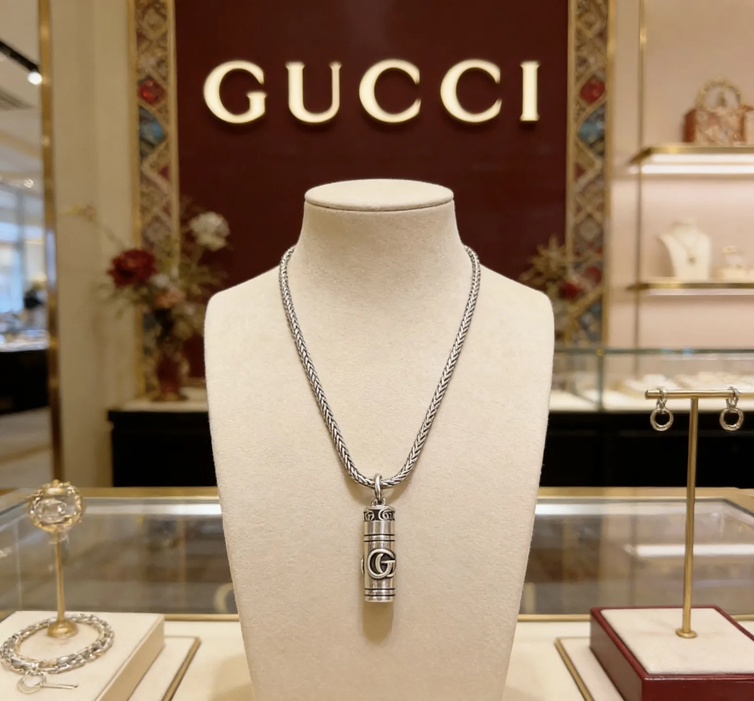 Refined Gucci Necklace 2526