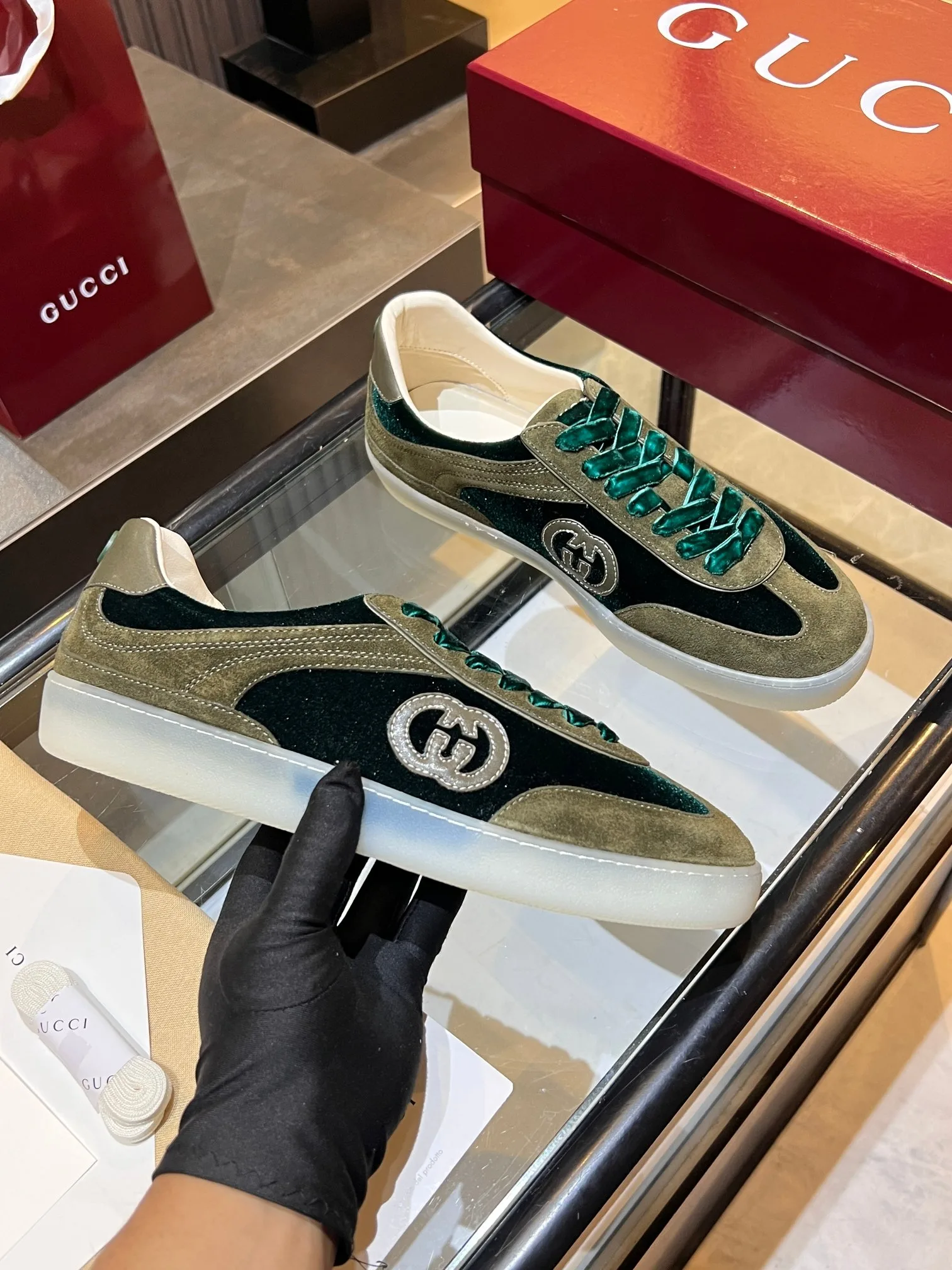 QuickDry Gucci Sneakers 2673