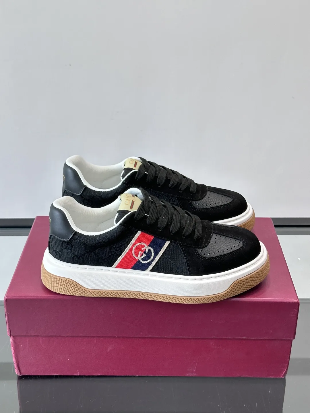 Premium Gucci Sneakers 2634