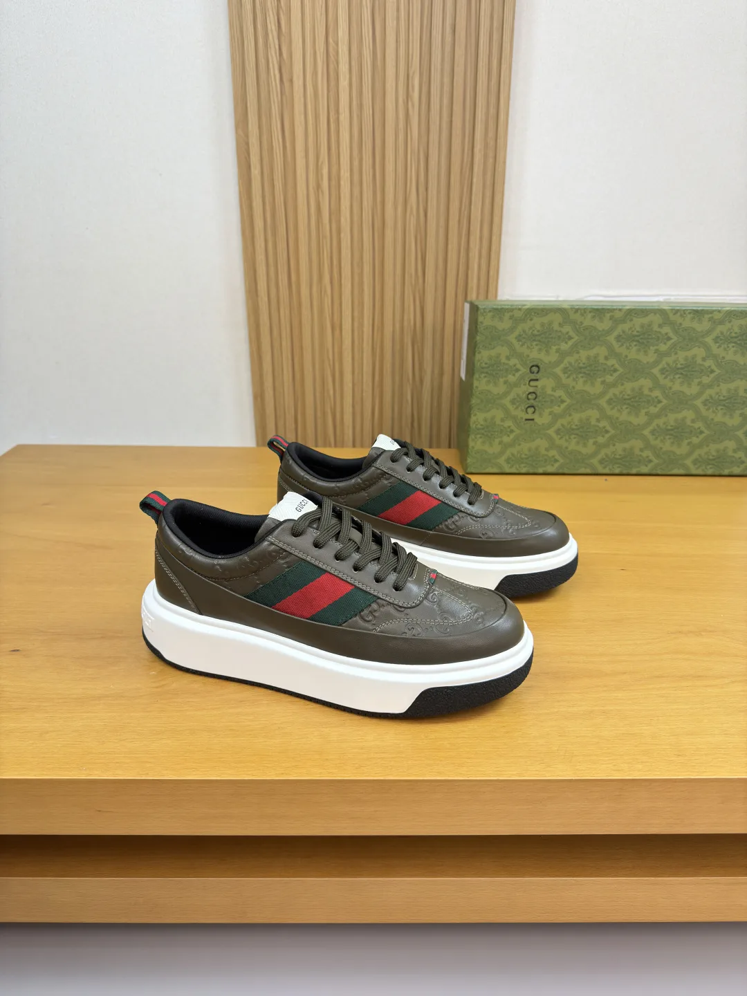 Gucci Sneakers WeatherProof 2644
