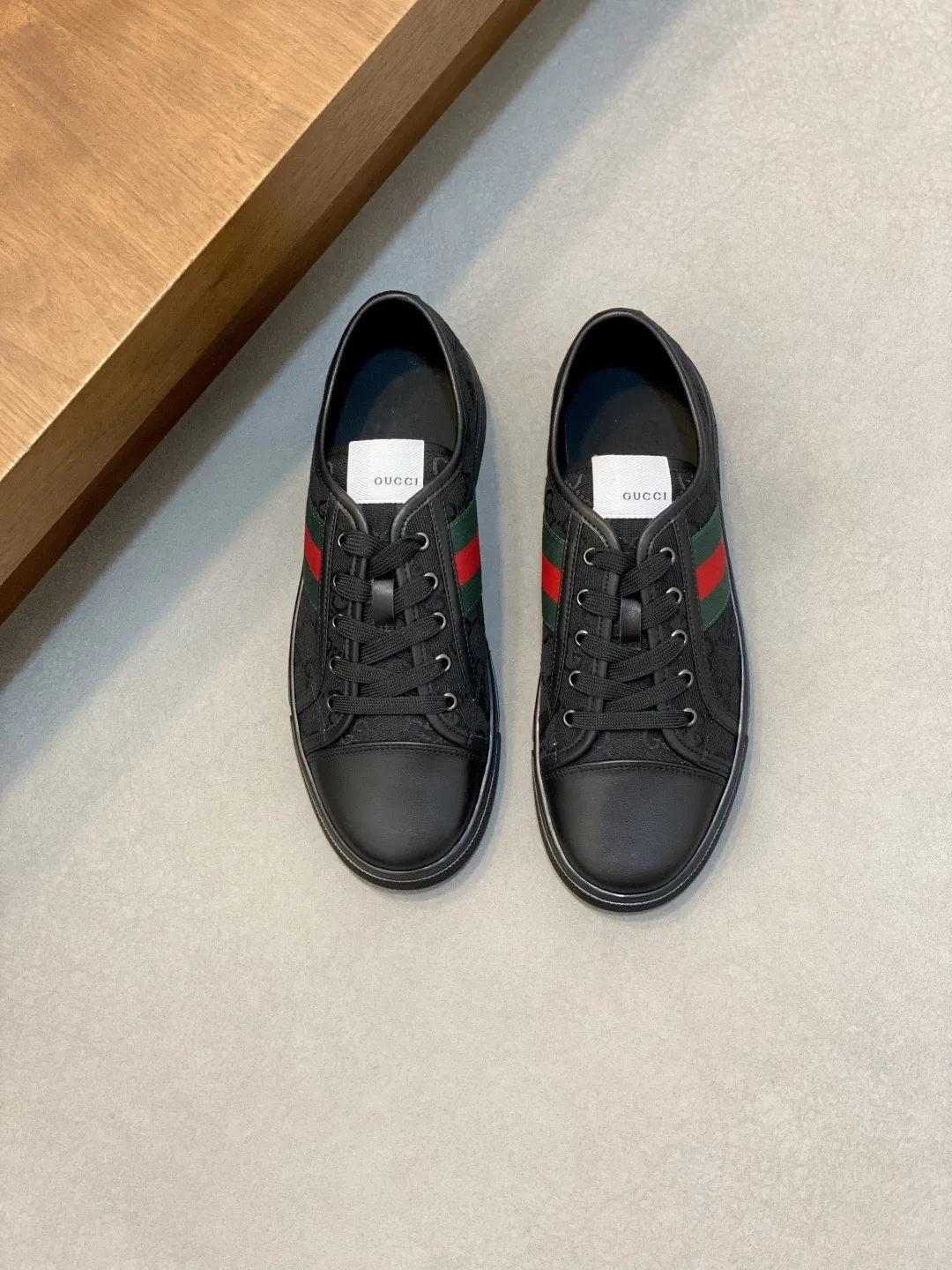 Gucci Sneakers MoistureWicking 2674