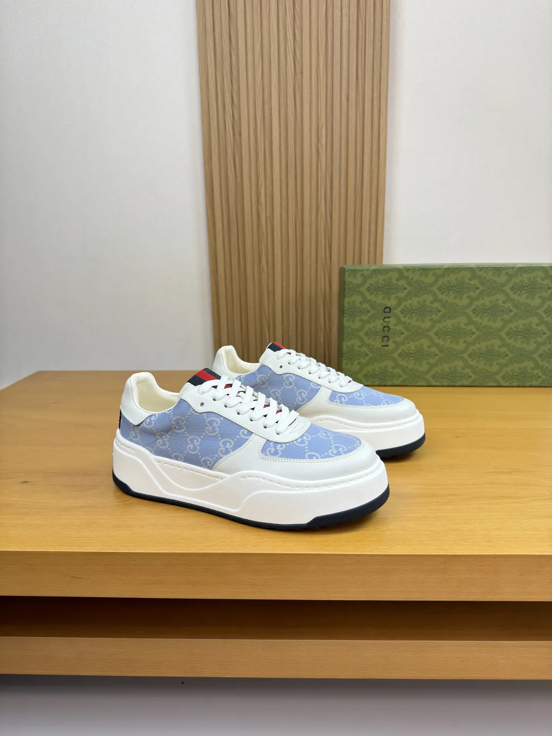 Lightweight Gucci Sneakers 2635