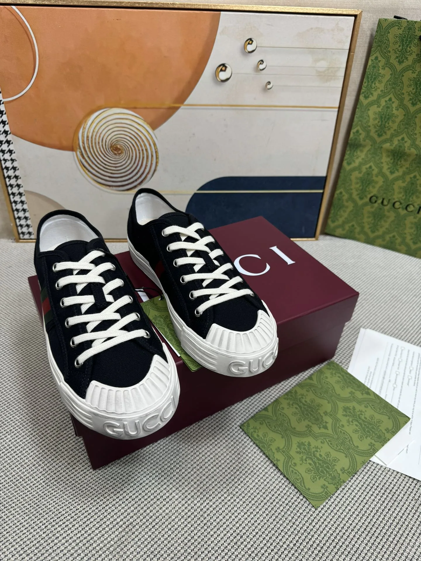 Comfortable Gucci Sneakers 2627