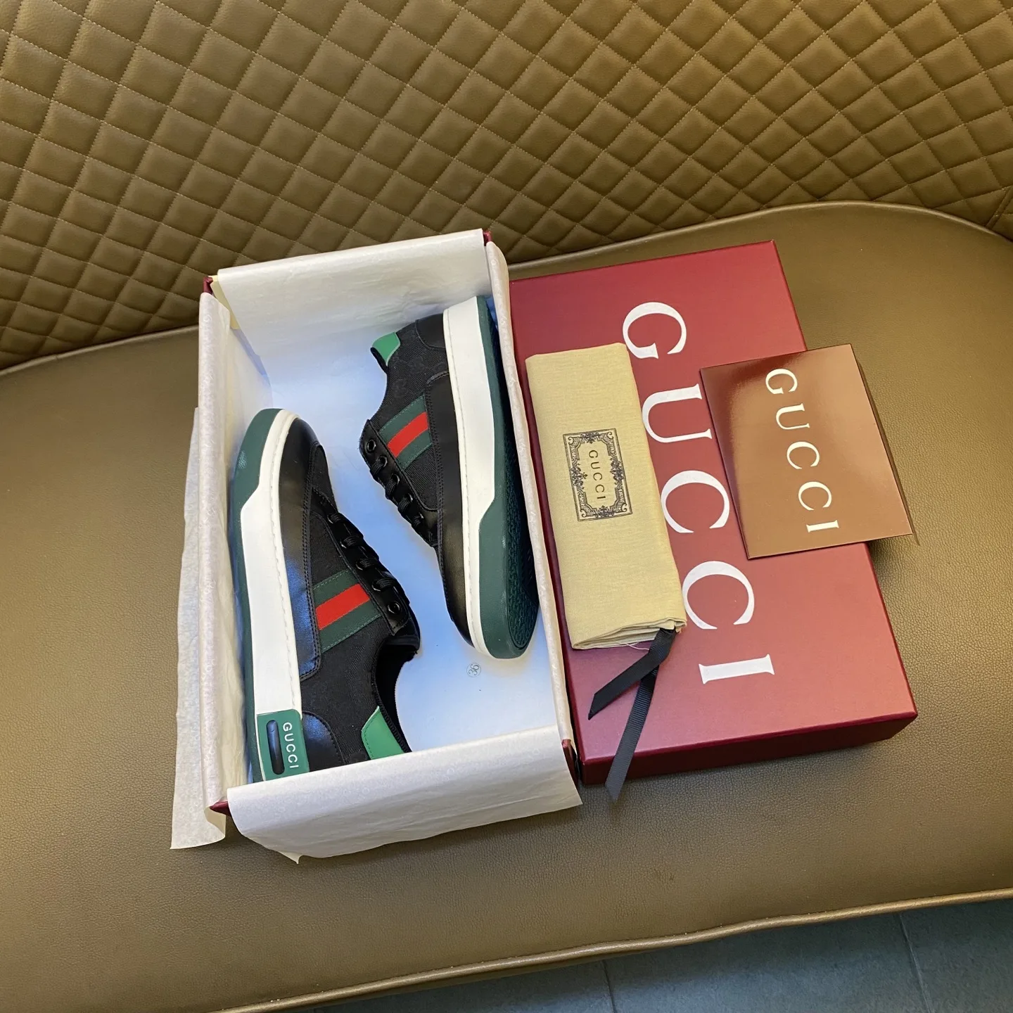 Gucci Sneakers MoistureWicking 2657