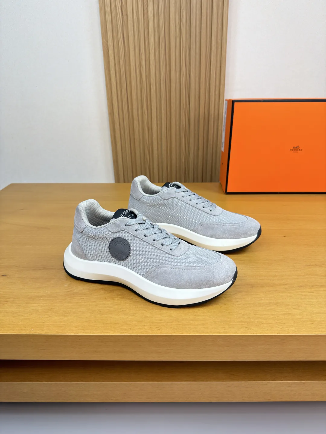 Hermès Sneakers Versatile 4127