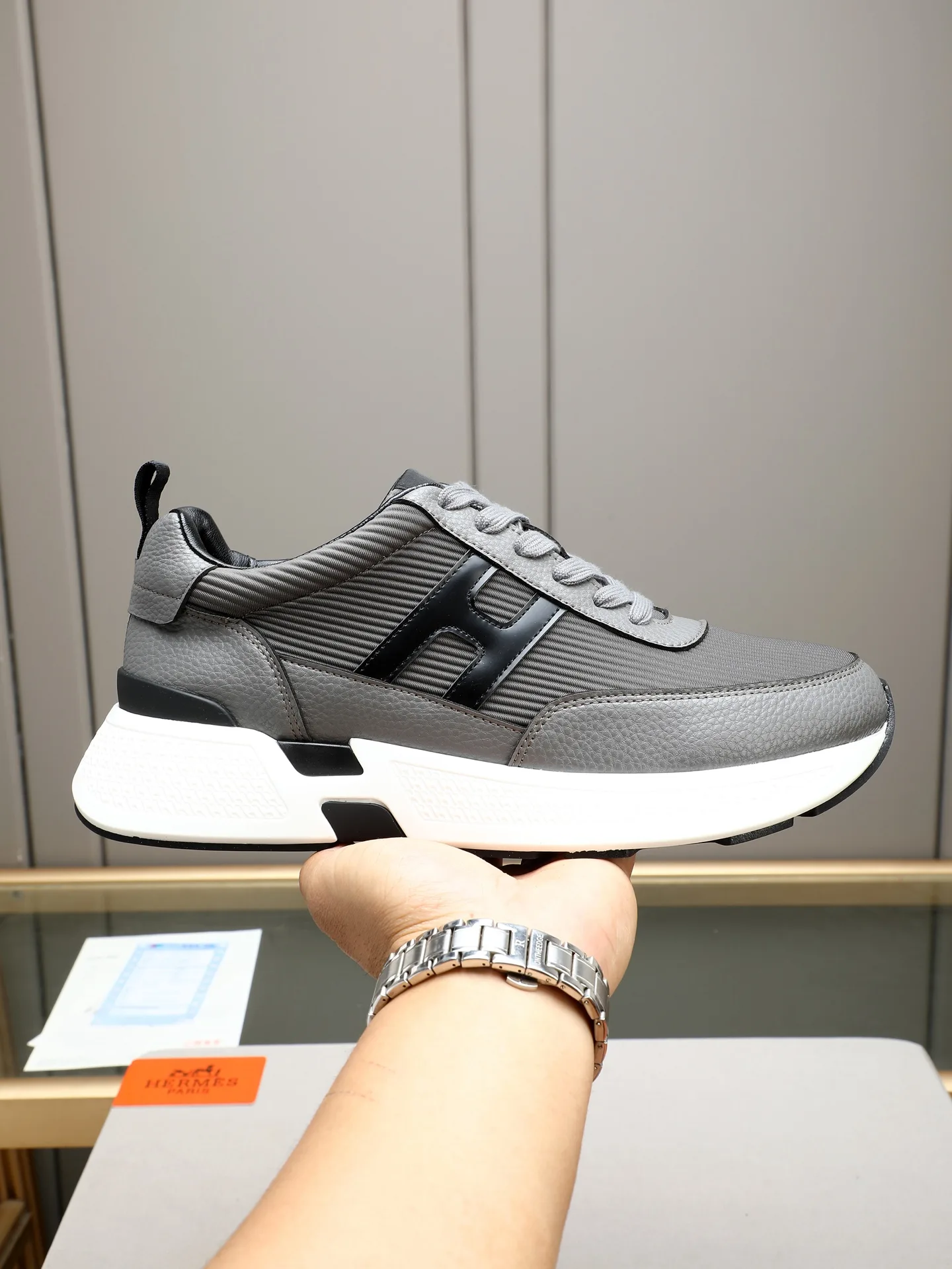 Hermès Sneakers Durable 4110