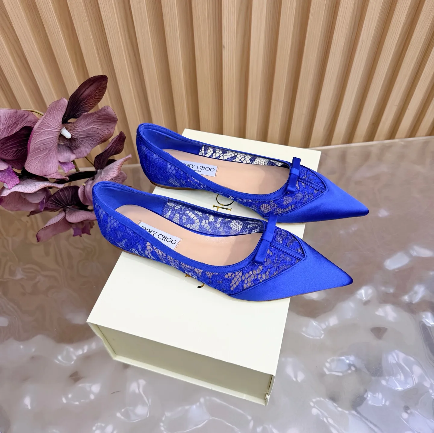 TechFriendly Jimmy Choo High Heel 7527