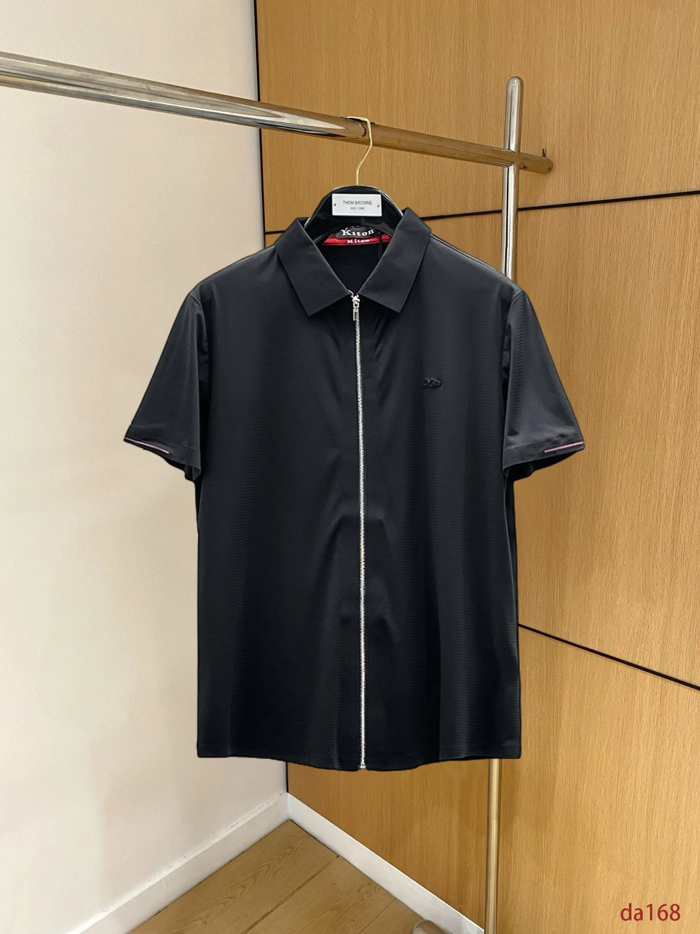Kiton Short Sleeves Sporty 7652