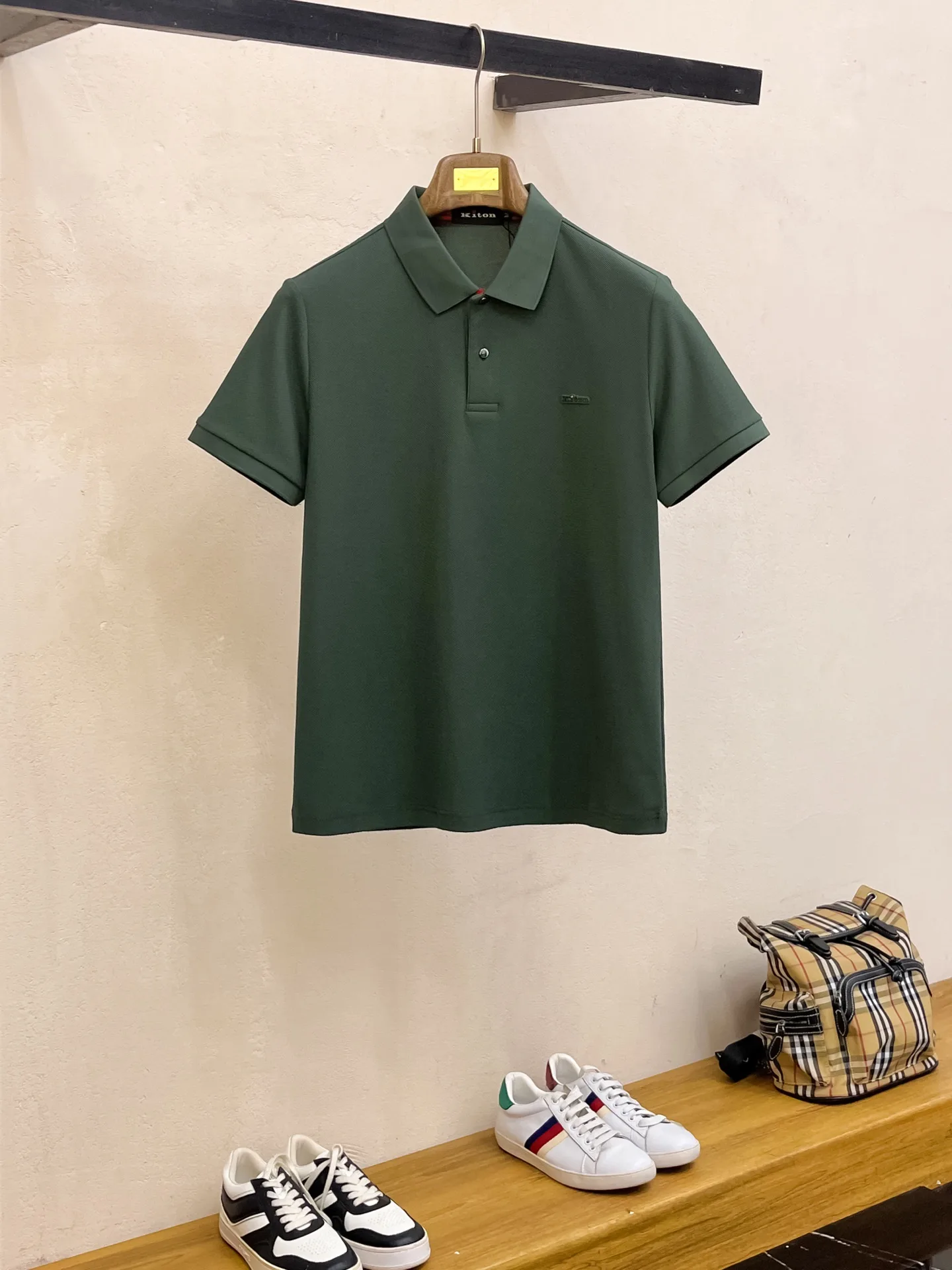 Kiton Short Sleeves Lightweight 7653