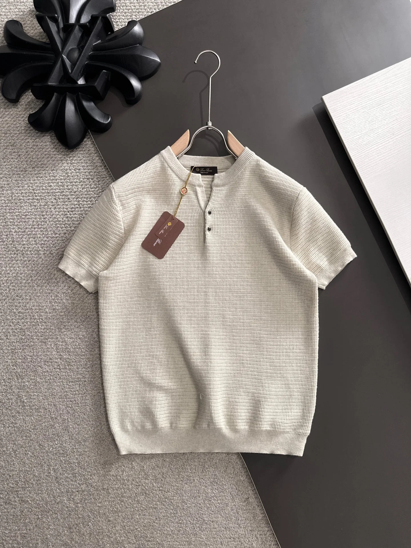 Loro Piana Short Sleeves Tailored 6477