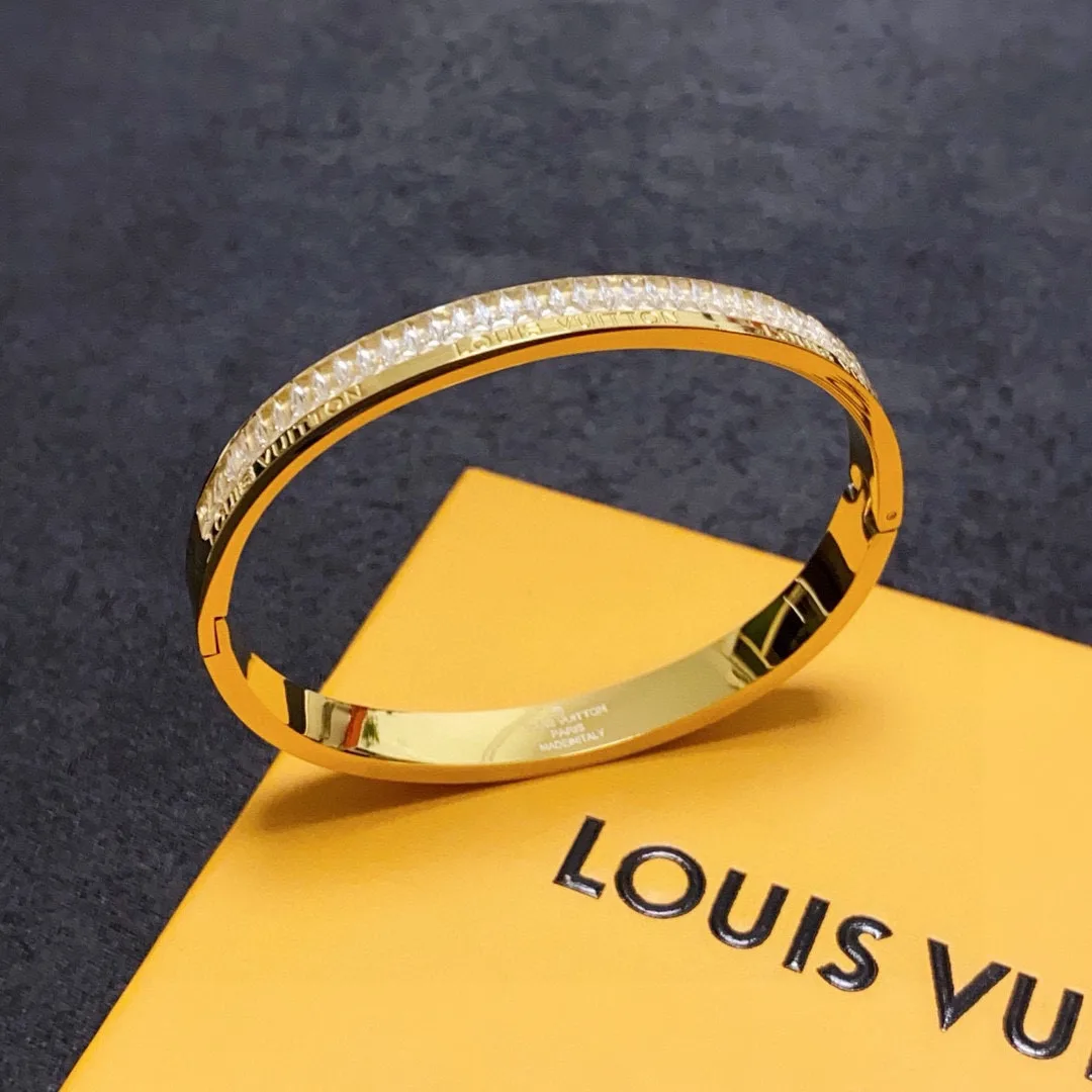 Functional Louis Vuitton Bracelet 104