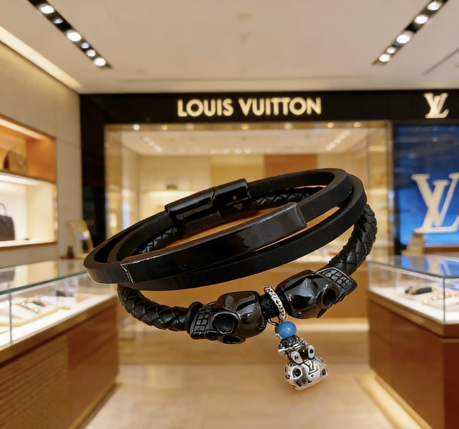 SmoothTexture Louis Vuitton Bracelet 84