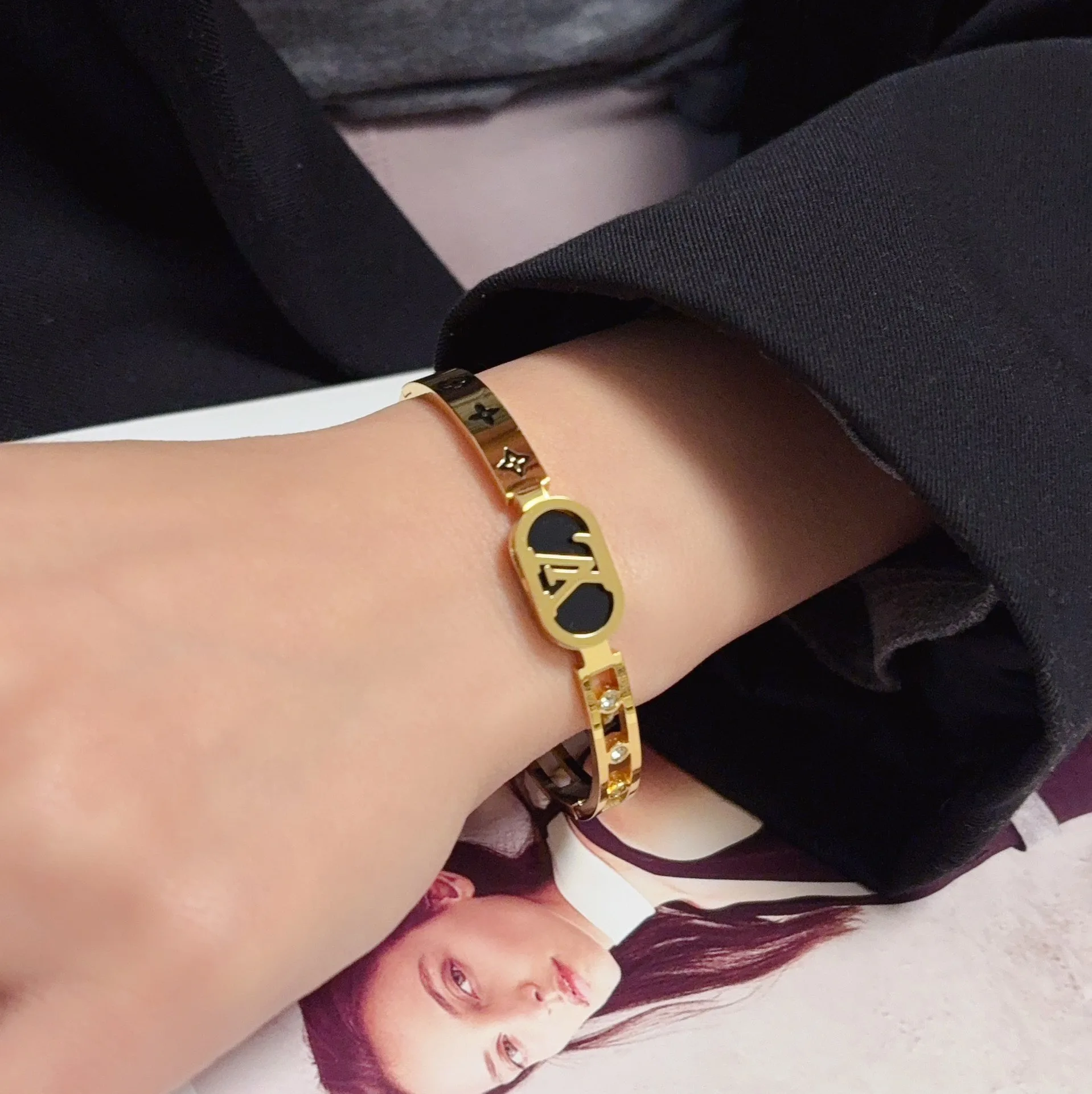 Comfortable Louis Vuitton Bracelet 114