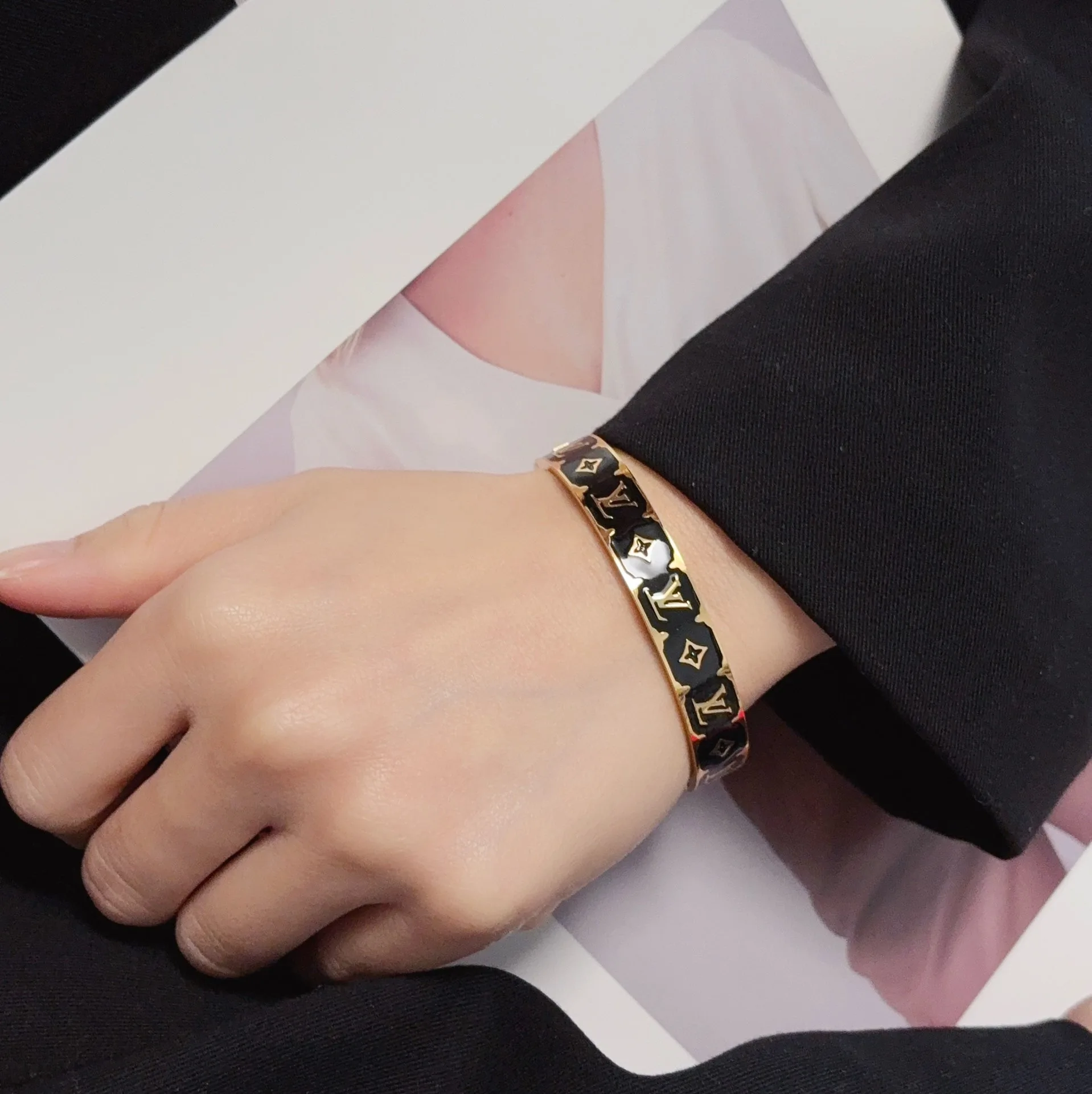 StreetReady Louis Vuitton Bracelet 115