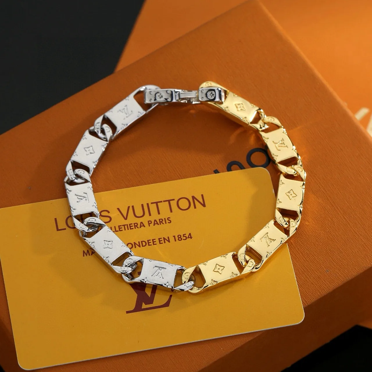 Louis Vuitton Bracelet Stretchable 79