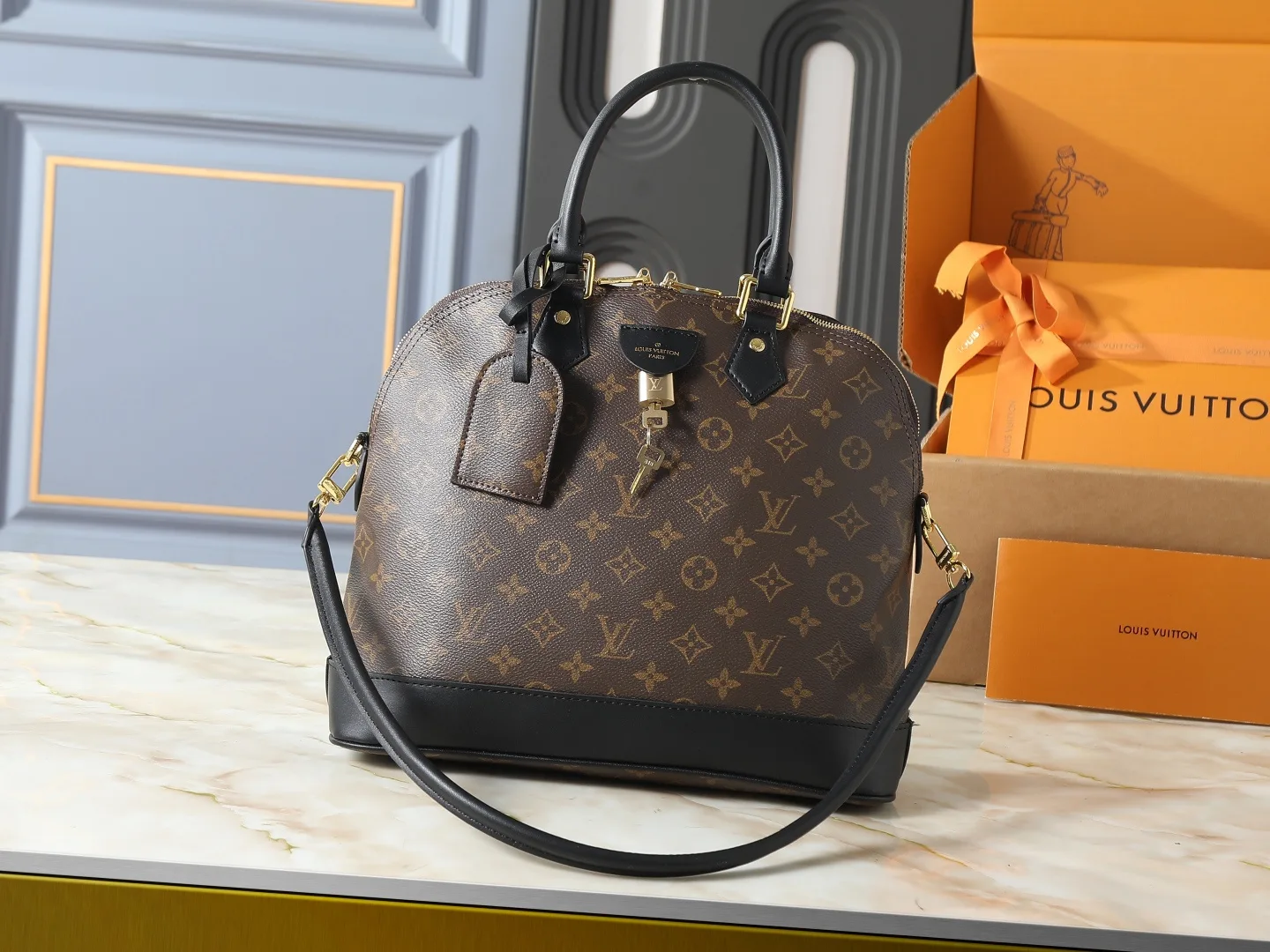 Louis Vuitton Canvas Bag Breathable 134