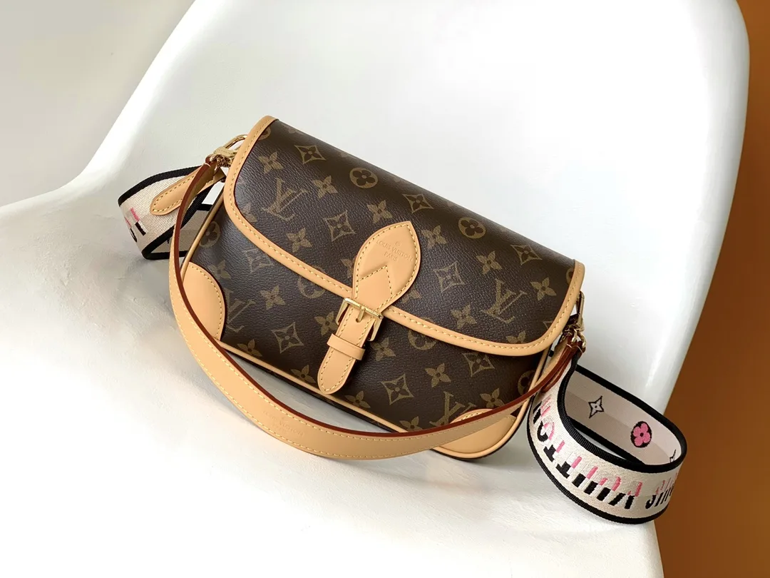 Louis Vuitton Canvas Bag SportInspired 137