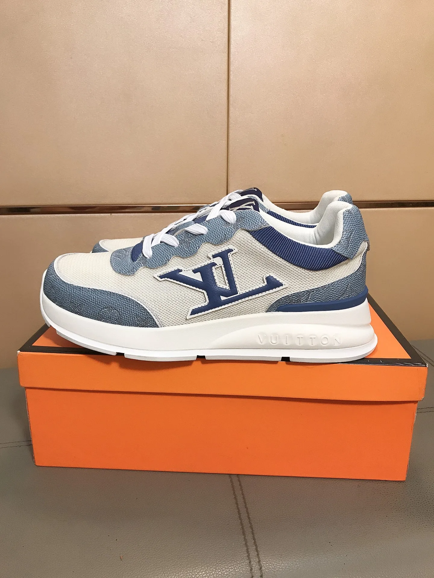 Louis Vuitton  Shoes Lightweight 160