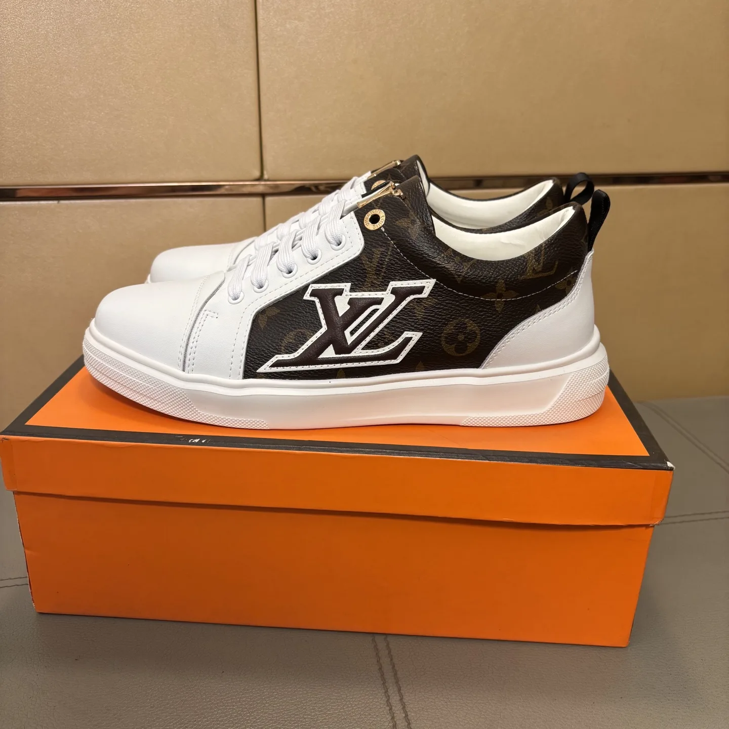 Classic Louis Vuitton  Shoes 148