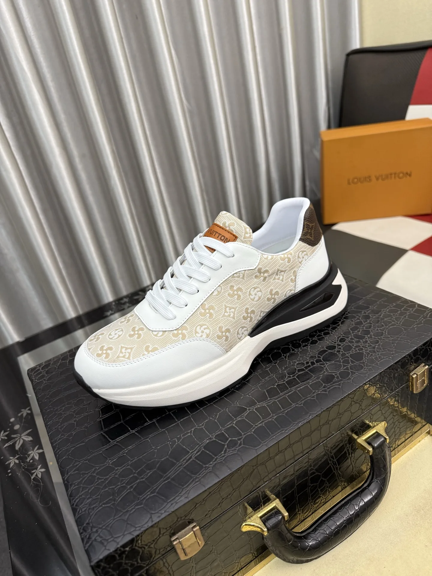 Louis Vuitton  Shoes SunProtective 157