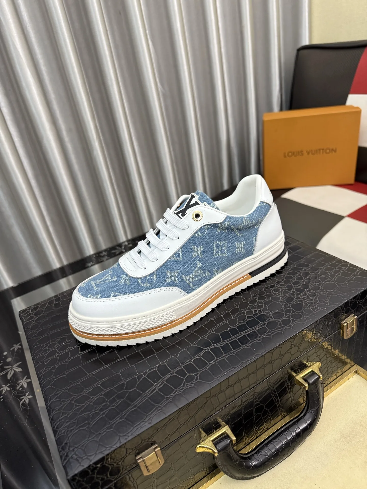 Louis Vuitton  Shoes RelaxedFit 145