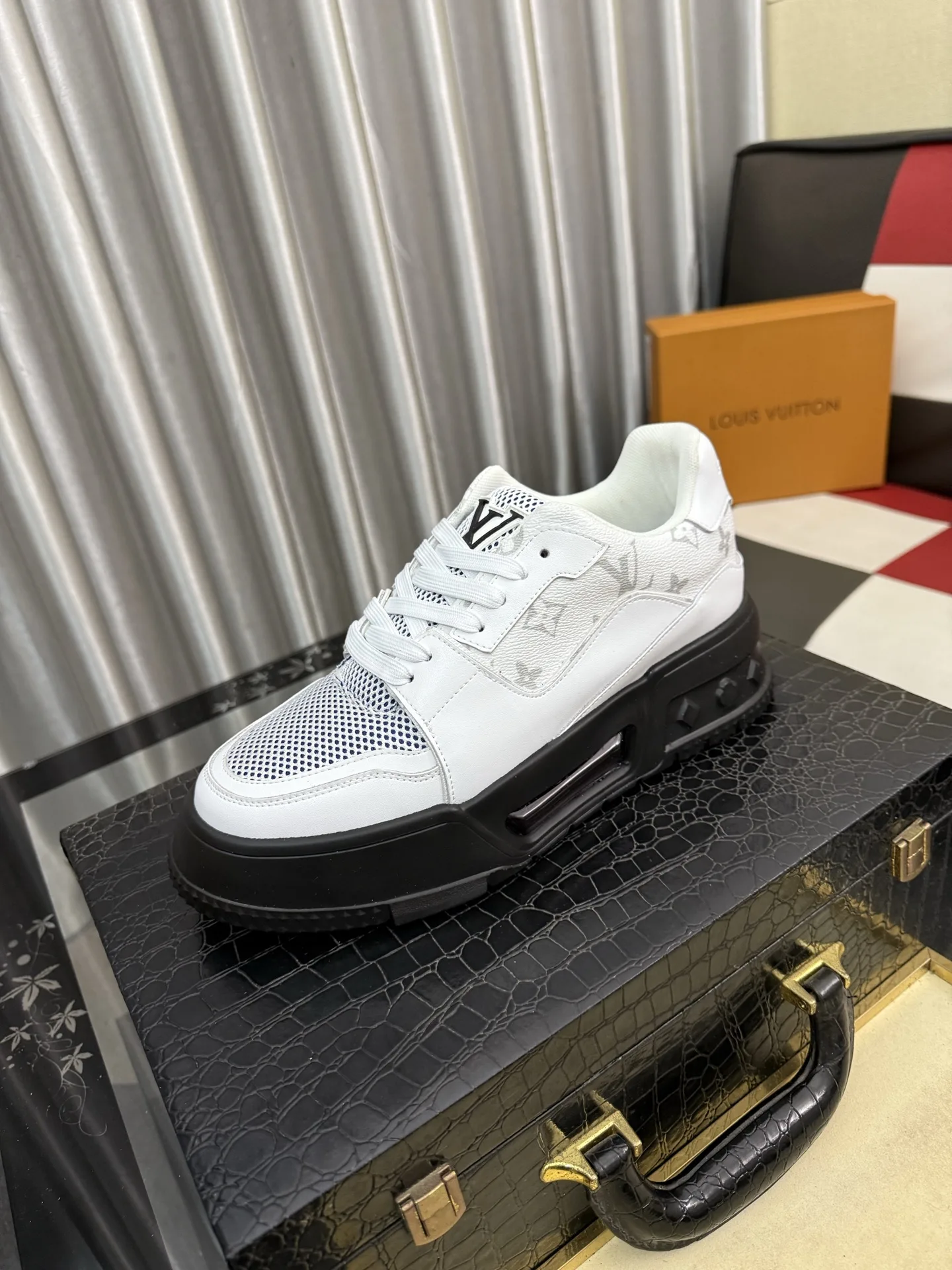 Chic Louis Vuitton  Shoes 158