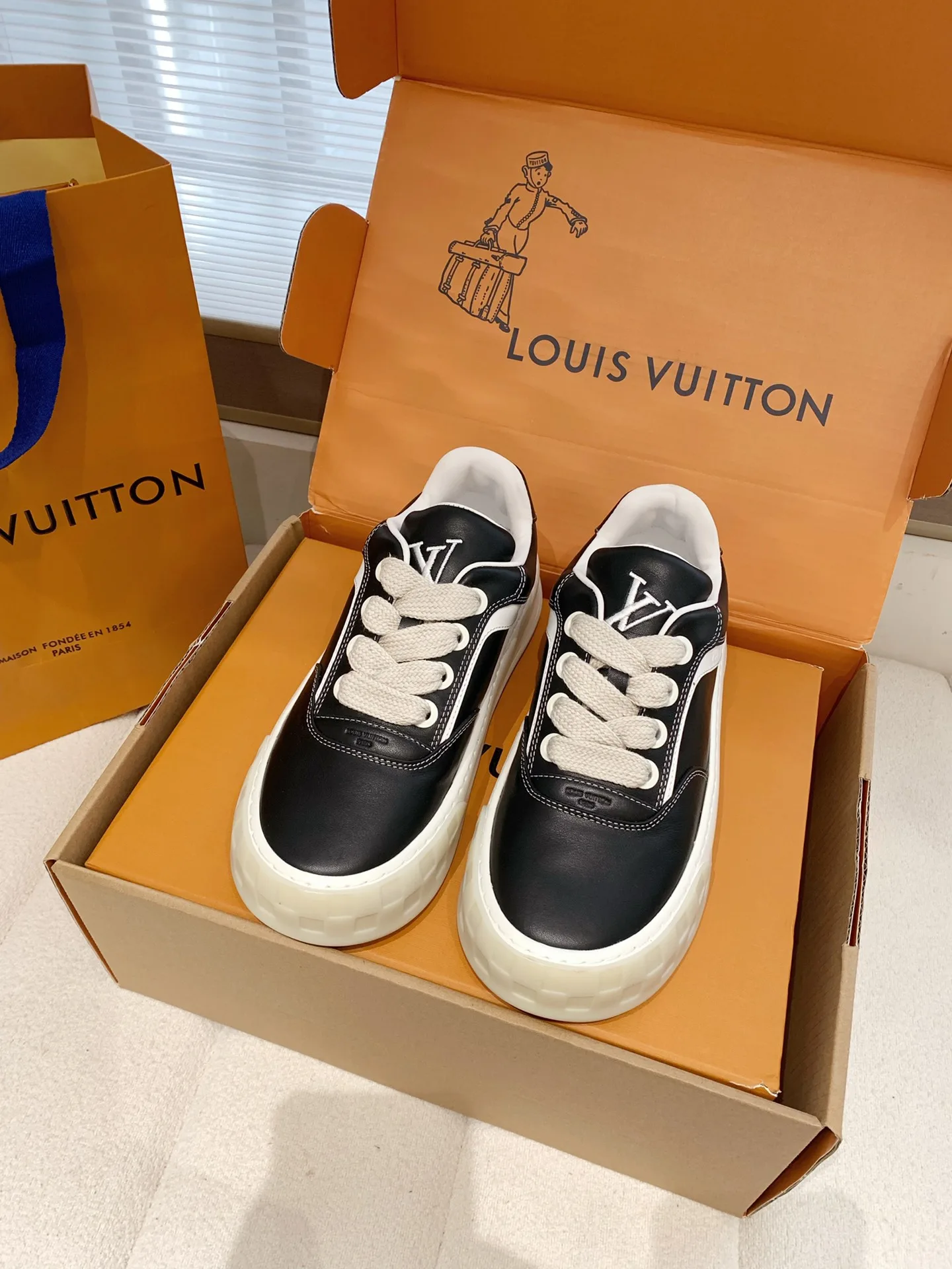 Louis Vuitton  Shoes AllSeason 165
