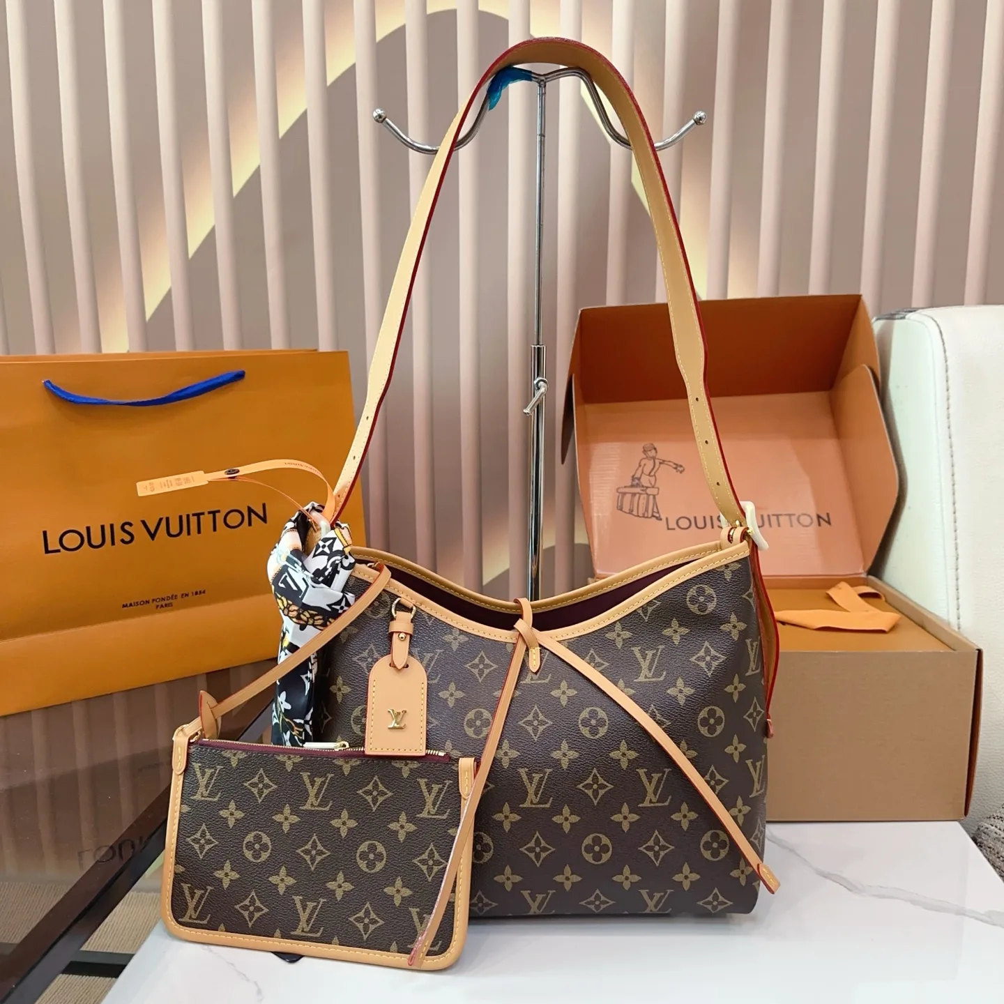 QuickDry Louis Vuitton Commuting Bag 216