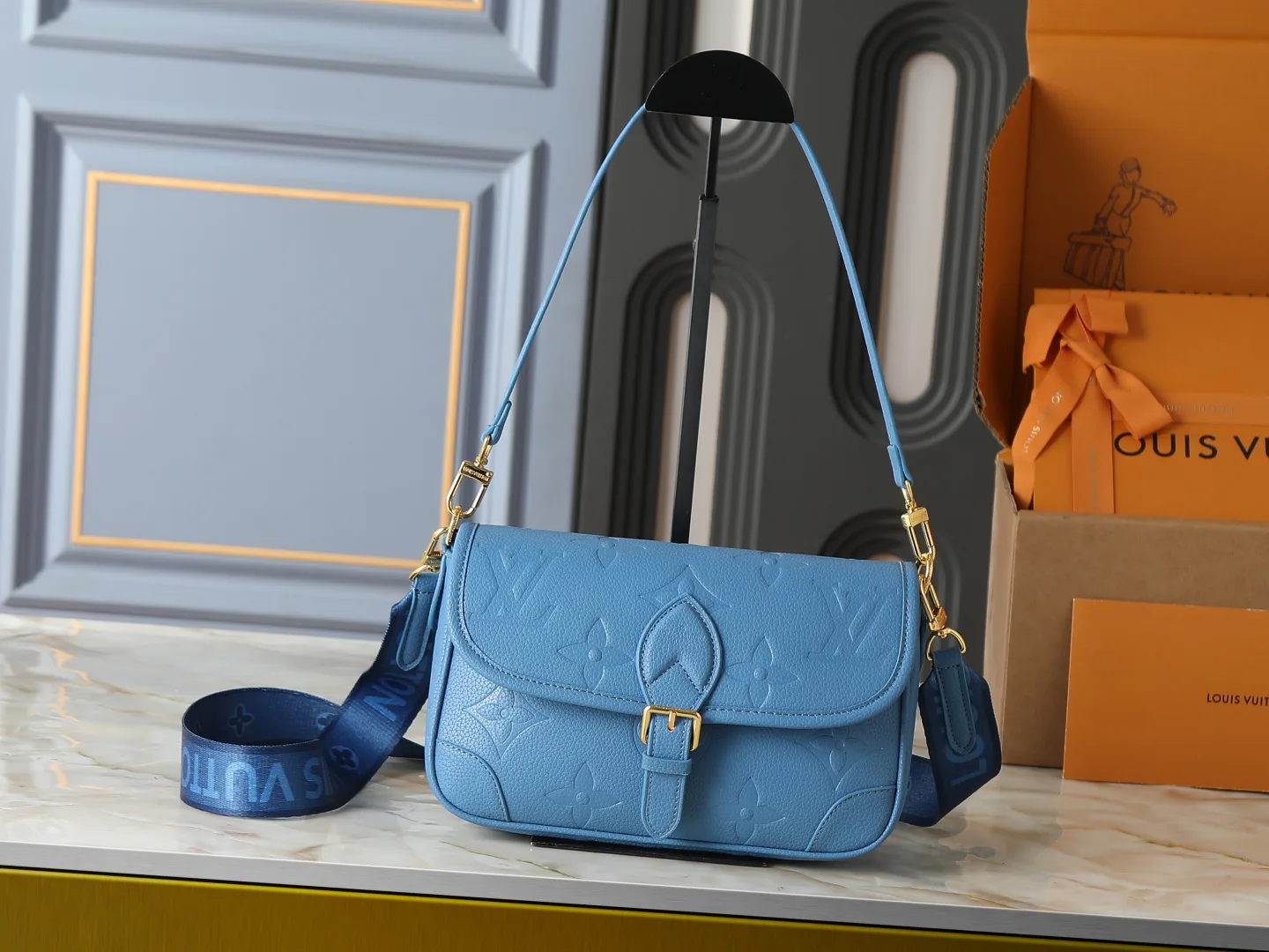 Louis Vuitton Crossbody Bag WellDesigned 220