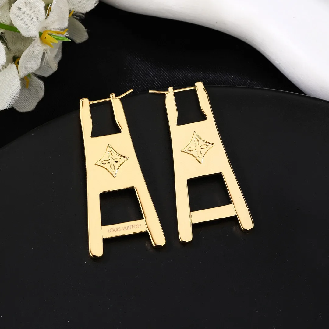 EyeCatching Louis Vuitton Earrings 232