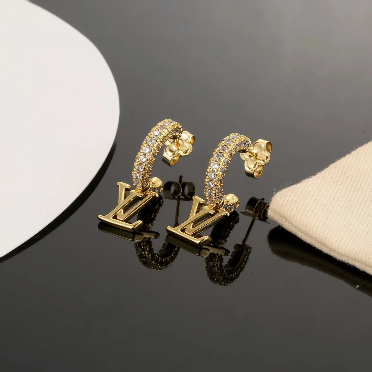 Louis Vuitton Earrings Resilient 239