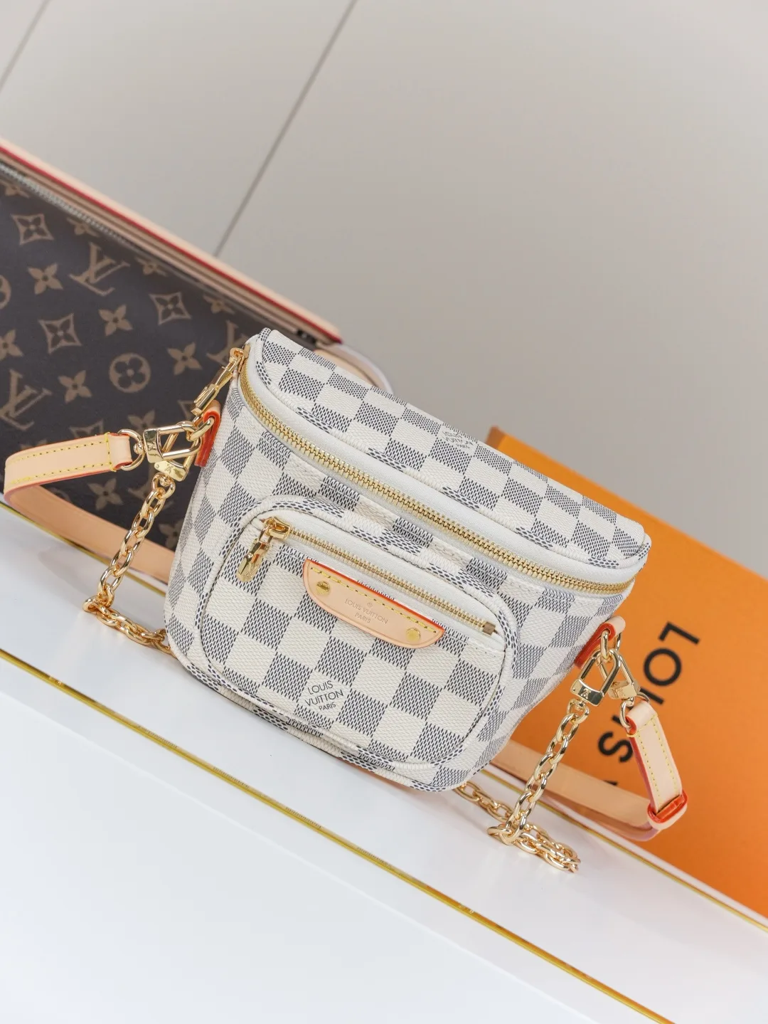 Lightweight Louis Vuitton Fanny Pack 253