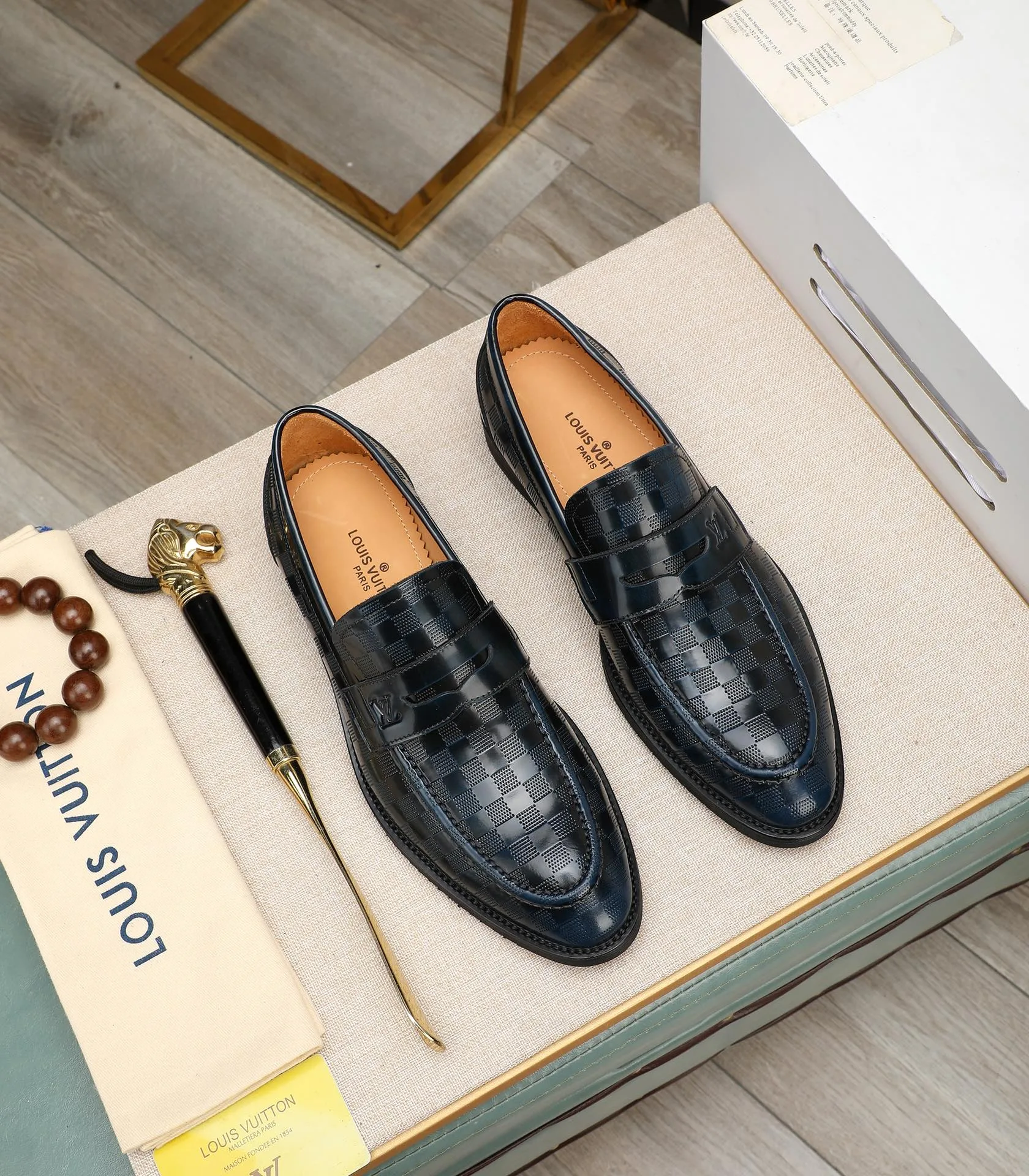 Louis Vuitton Formal Wear Sophisticated 1269