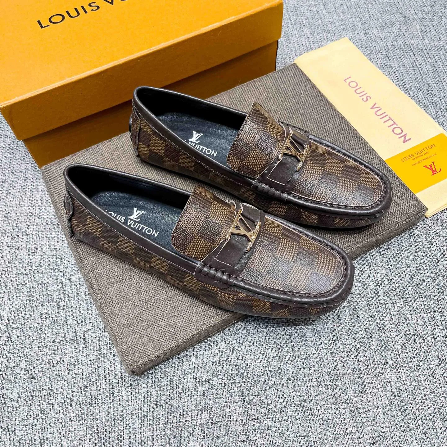 Louis Vuitton Formal Wear Refined 1275