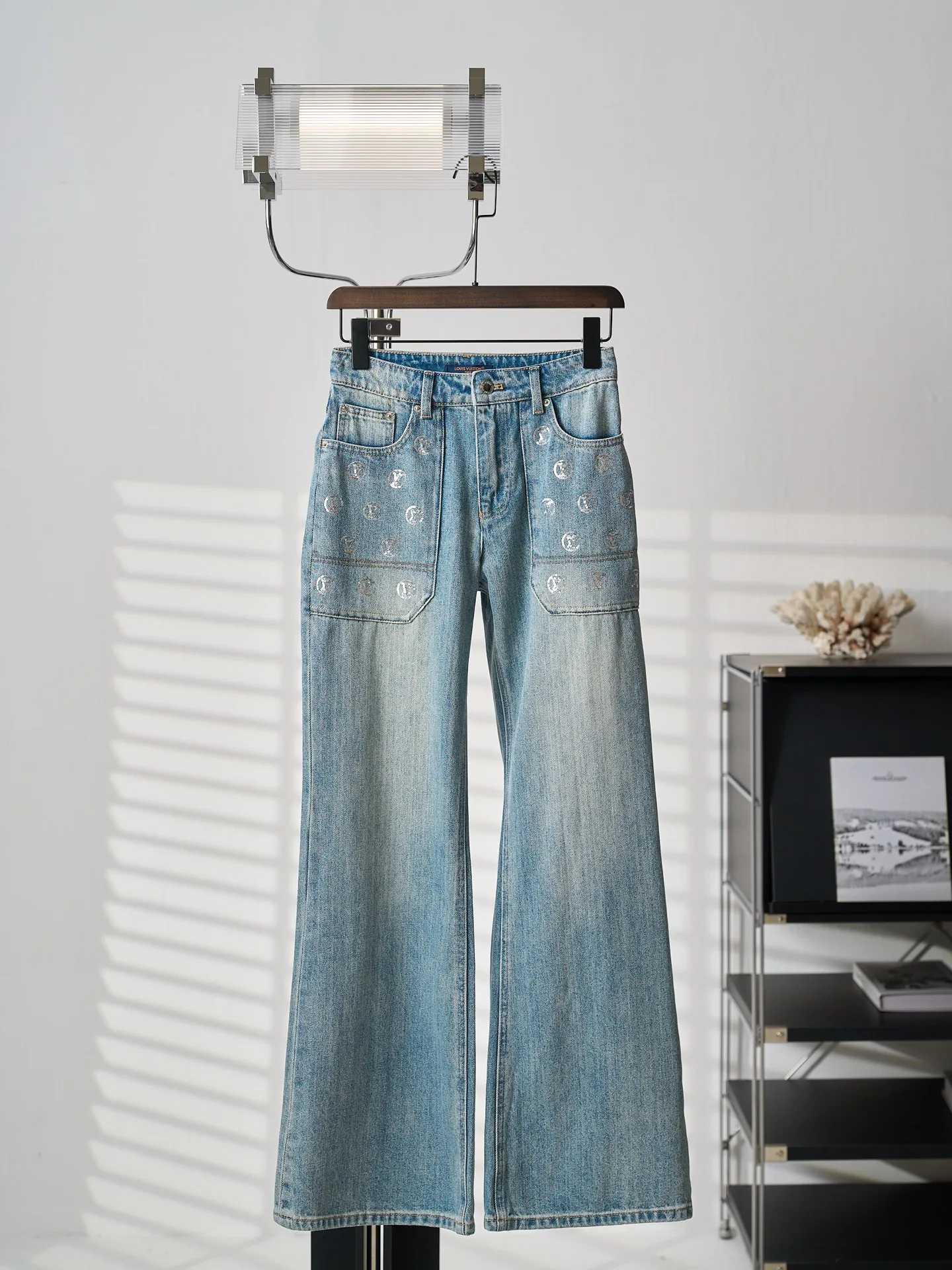 Attractive Louis Vuitton Jeans 319