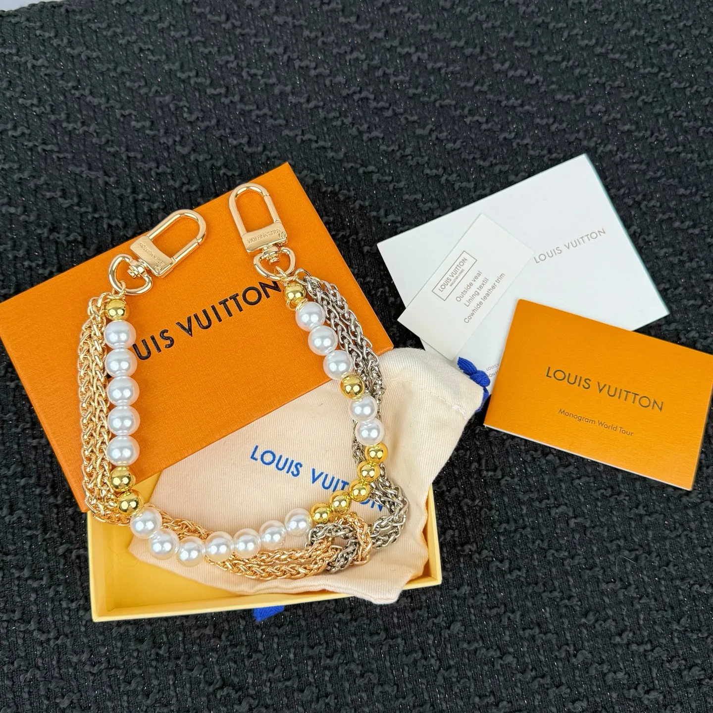 Louis Vuitton Keychain FreshLook 360