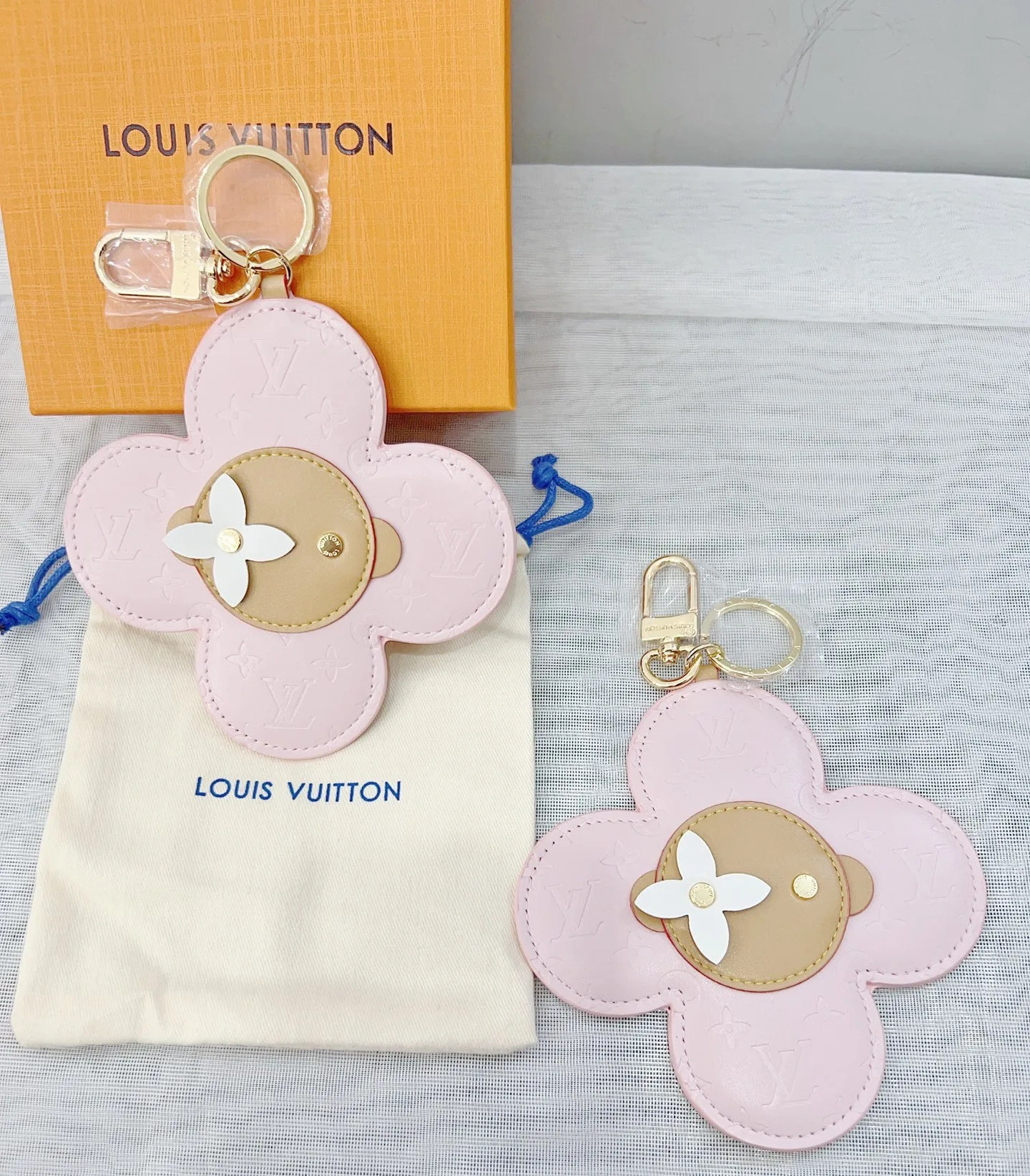 Louis Vuitton Keychain EyeCatching 363