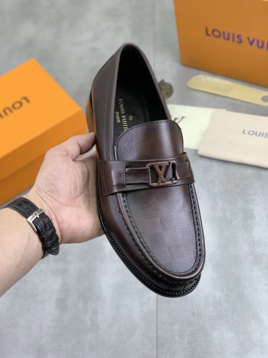 Louis Vuitton Leather Shoes FashionForward 426