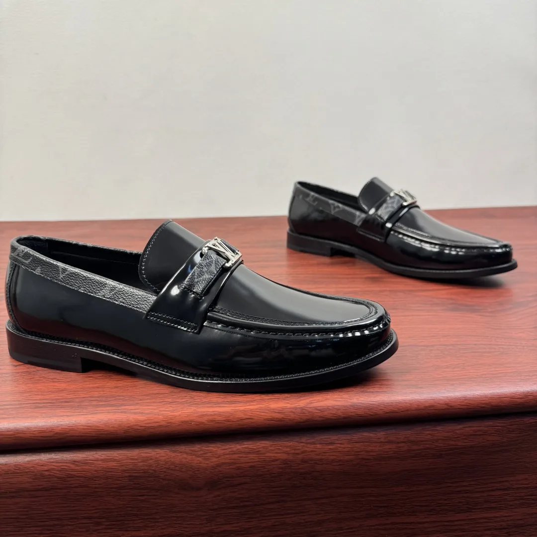 Louis Vuitton Leather Shoes Tailored 487