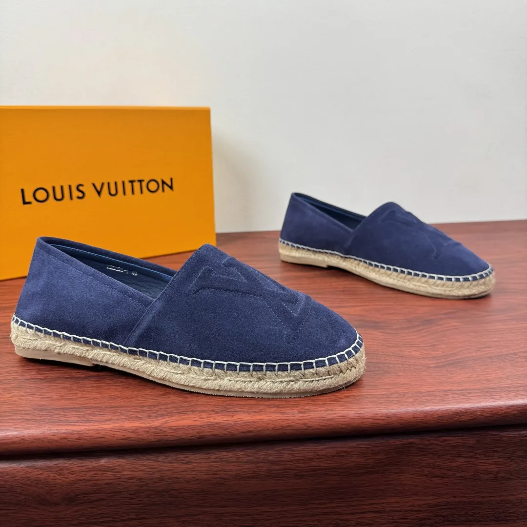 Louis Vuitton Leather Shoes Chic 471