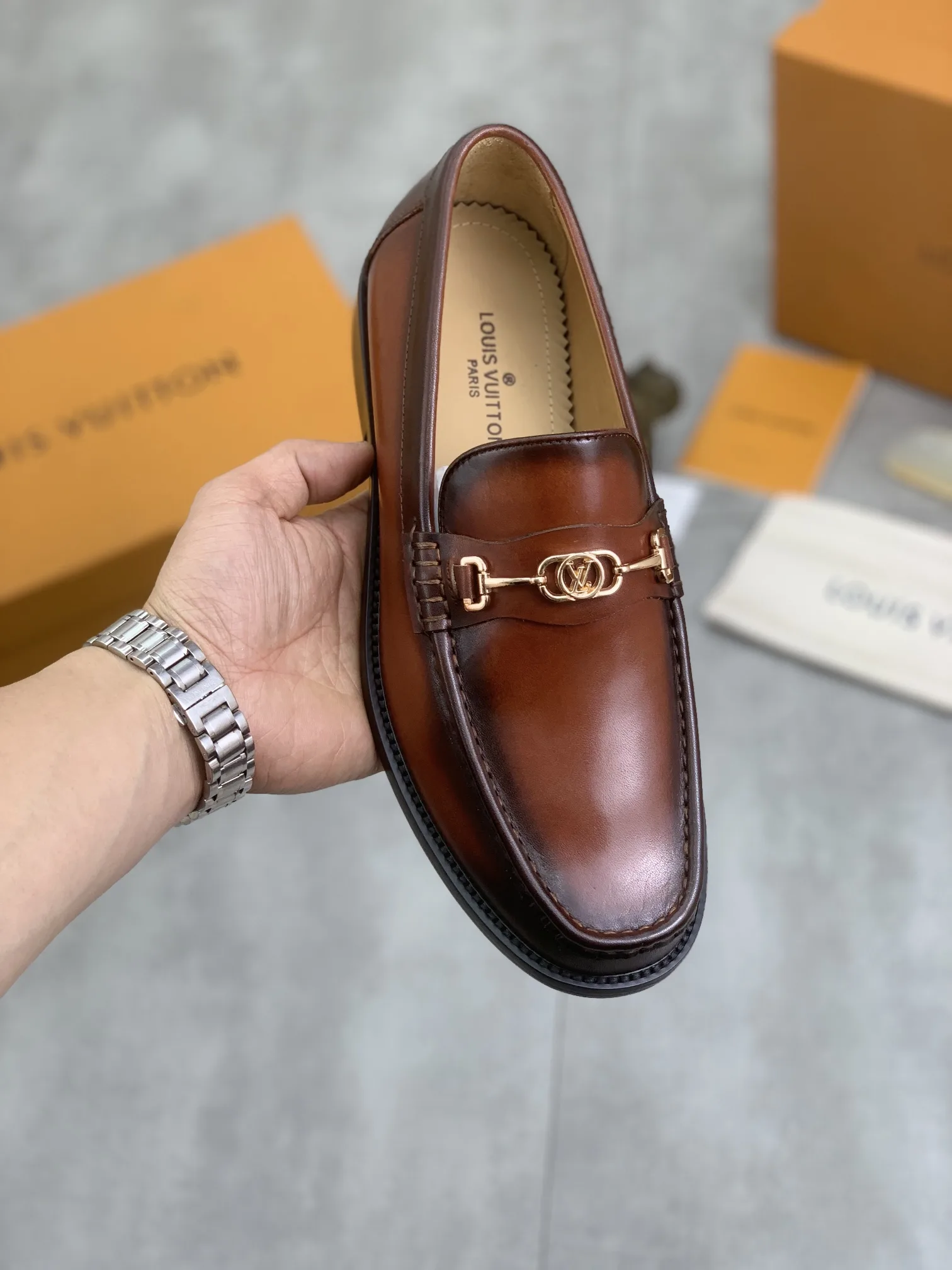 Louis Vuitton Leather Shoes Durable 441