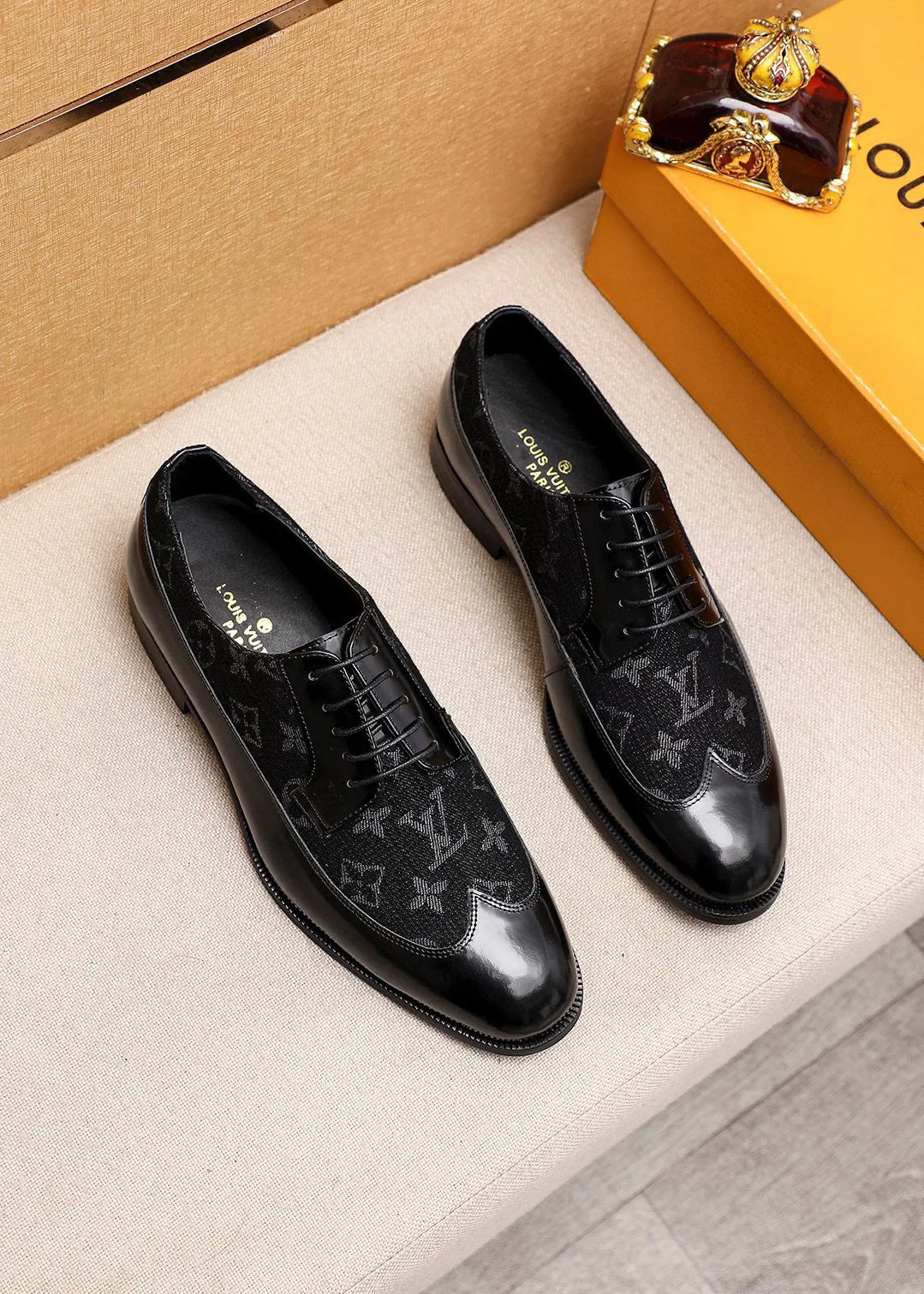 Attractive Louis Vuitton Leather Shoes 438