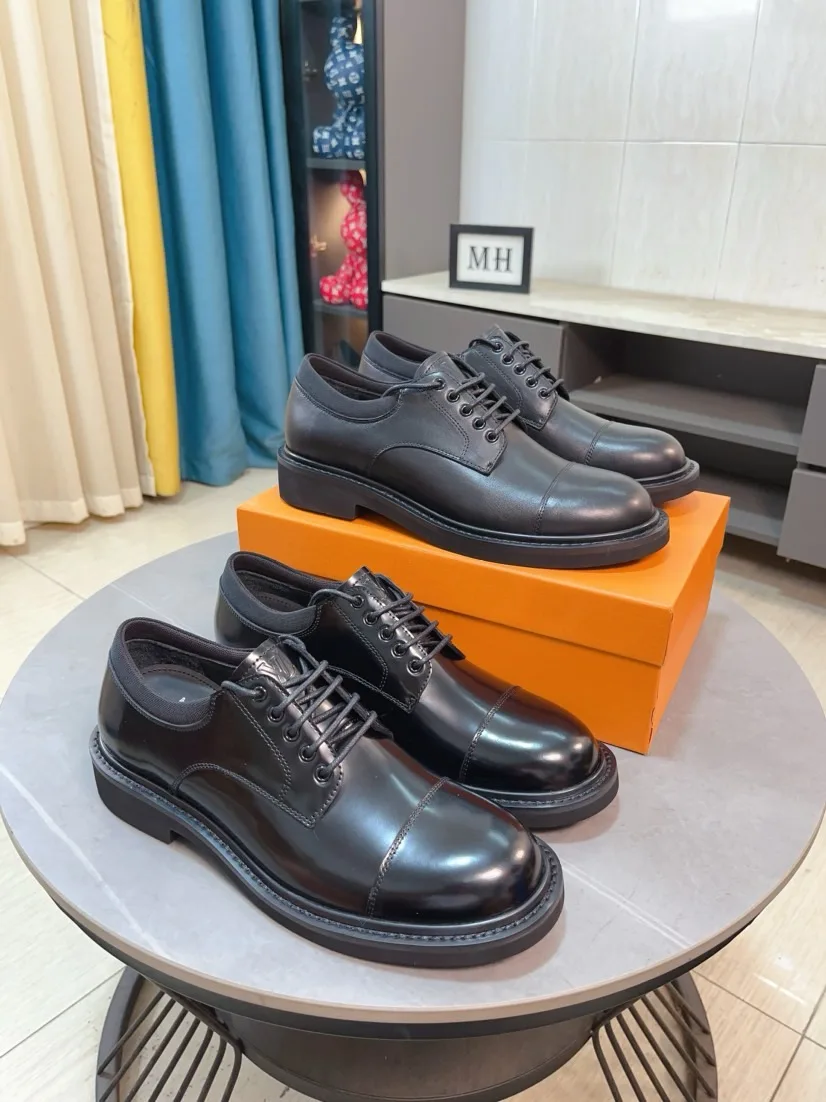 Louis Vuitton Leather Shoes Trendy 480