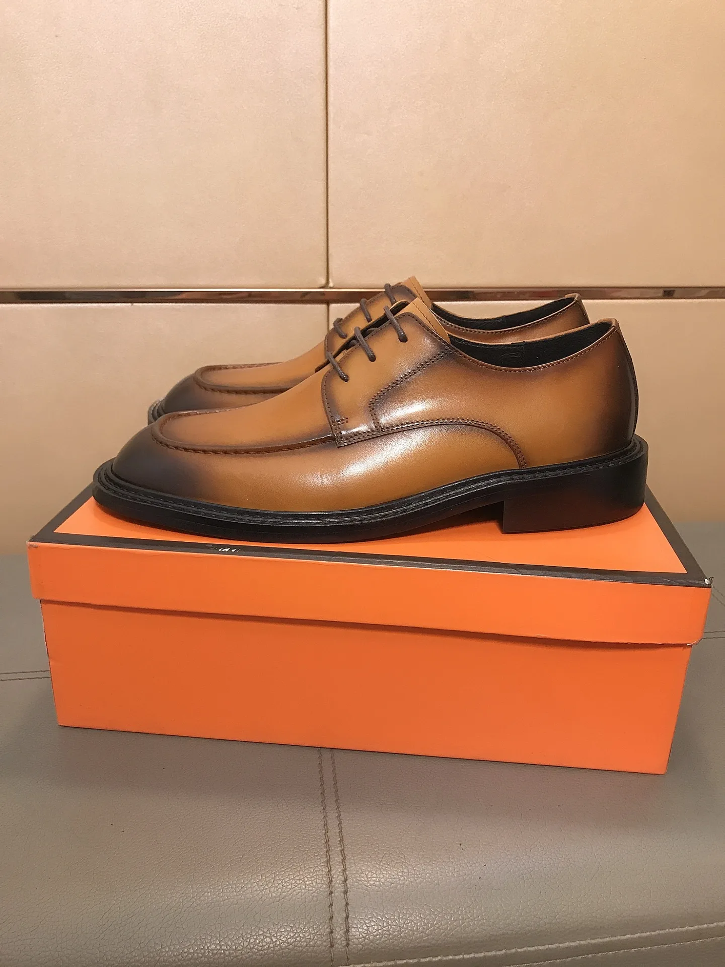 Modern Louis Vuitton Leather Shoes 454