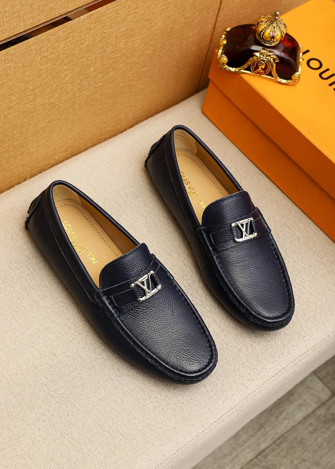 Affordable Louis Vuitton Leather Shoes 416