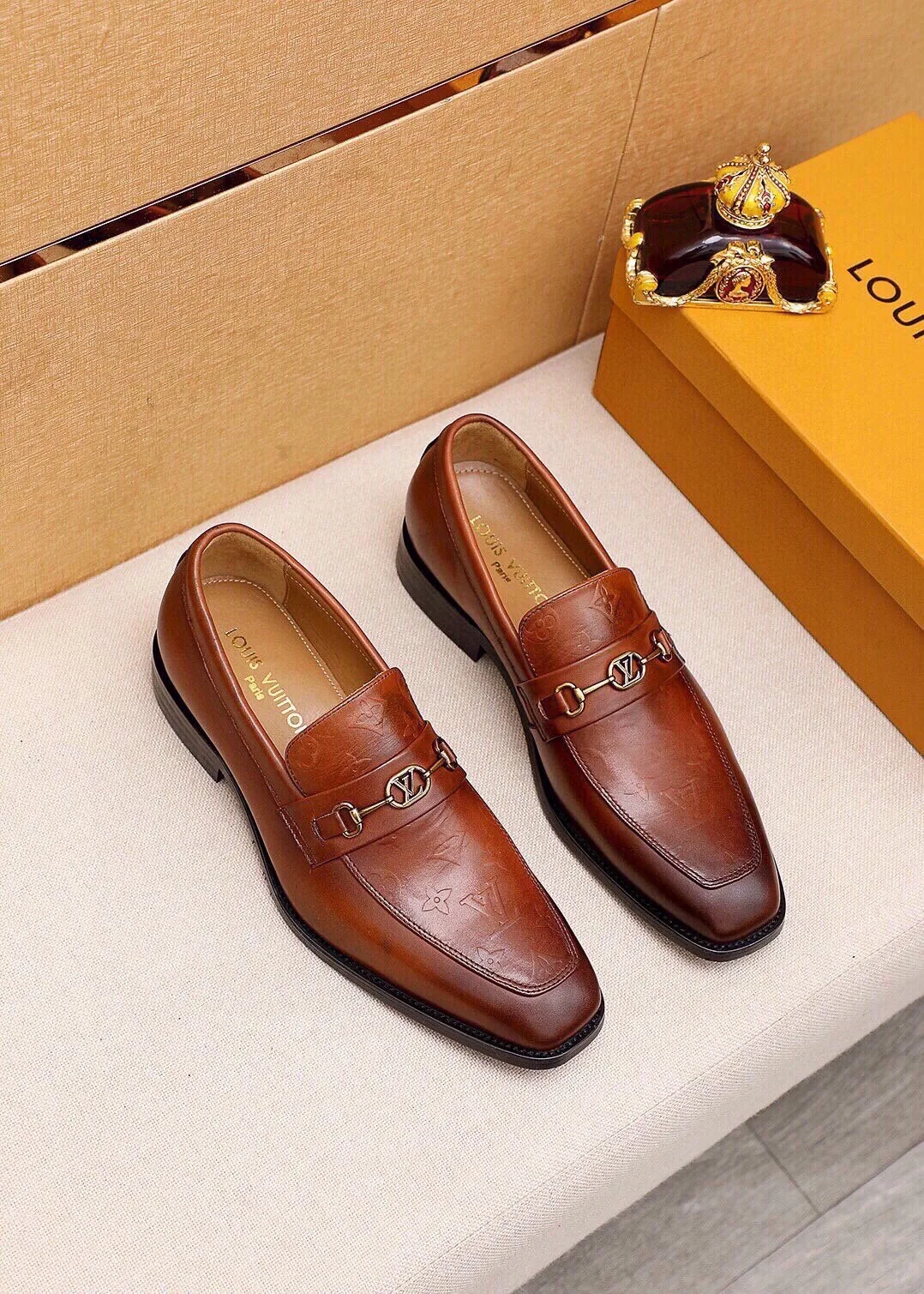 Functional Louis Vuitton Leather Shoes 437